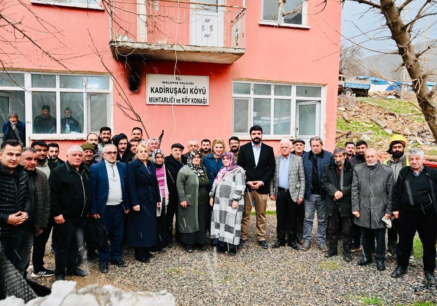 Milletvekili Ölmeztoprak’tan Malatya’nın nabzını tutan ziyaretler
Milletvekili Ölmeztoprak’tan Malatya’nın nabzını tutan ziyaretler