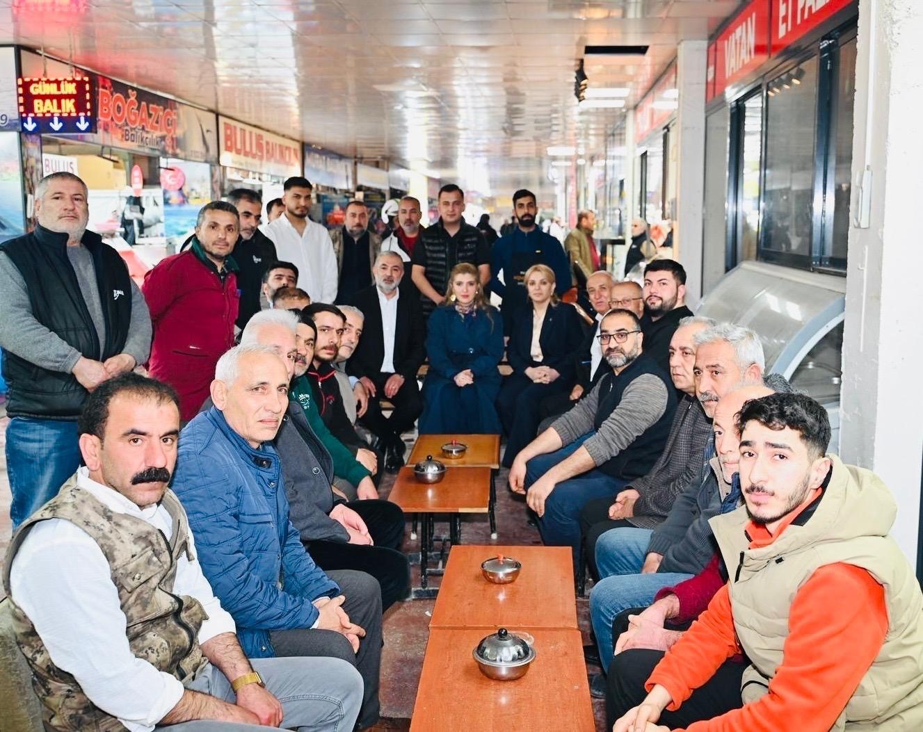 Milletvekili Ölmeztoprak’tan Malatya’nın nabzını tutan ziyaretler
Milletvekili Ölmeztoprak’tan Malatya’nın nabzını tutan ziyaretler