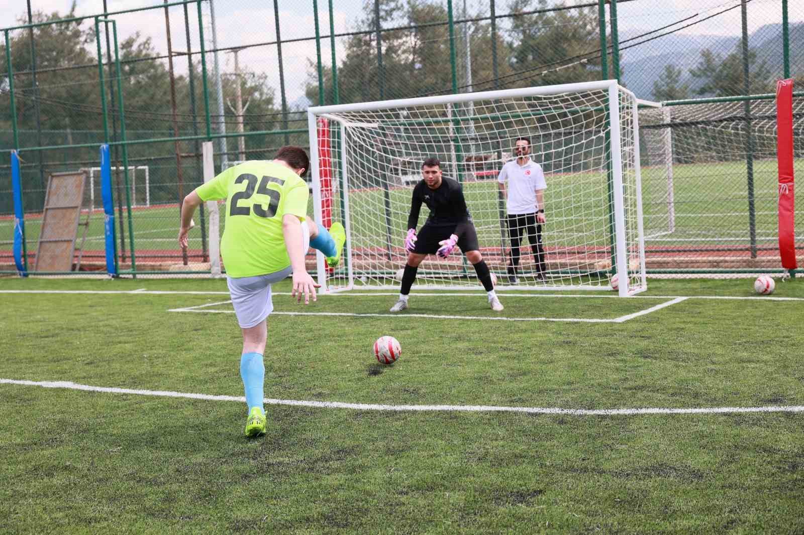 Milli Egemenlik Kupasında ilk düdük çaldı
