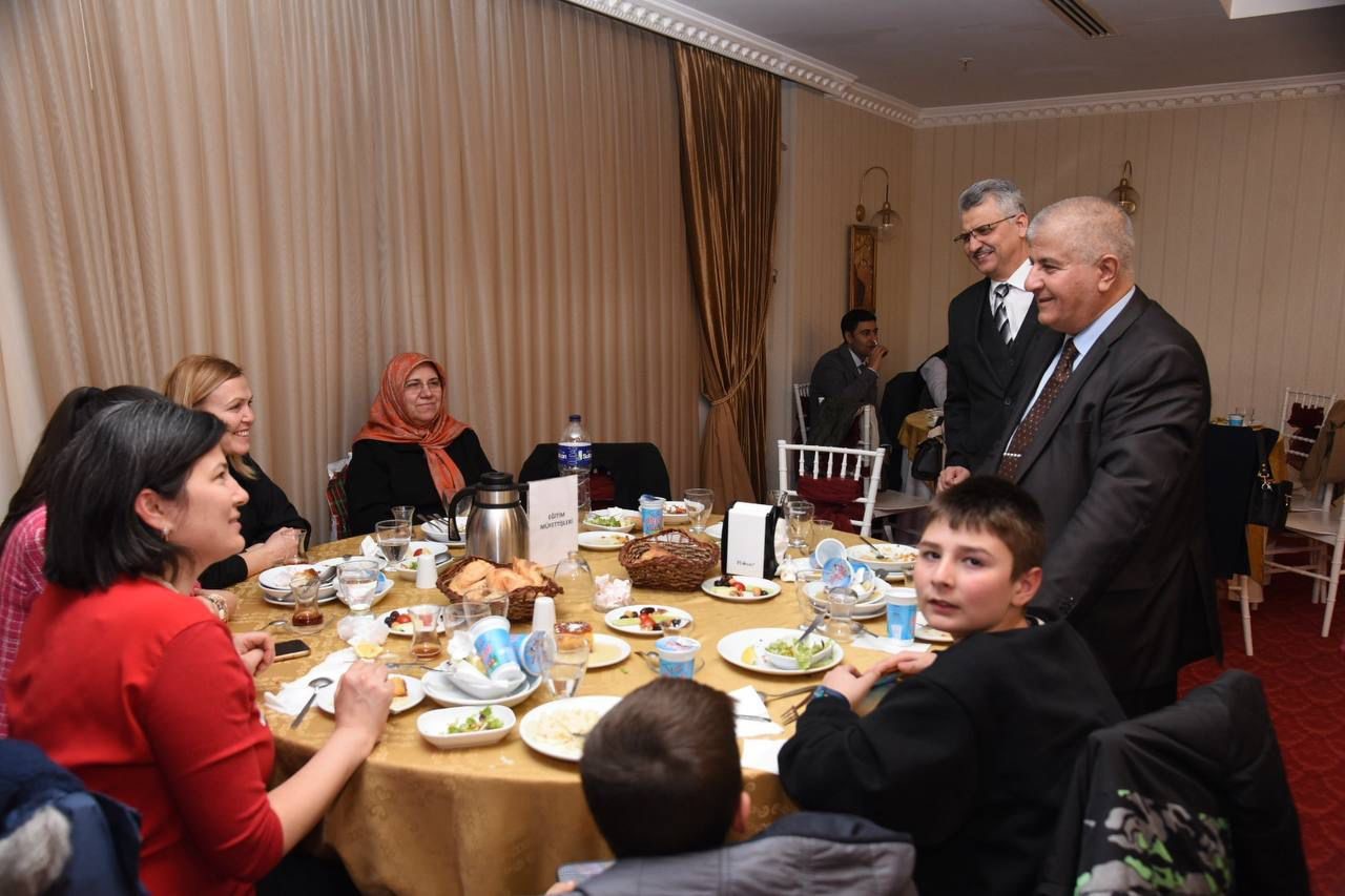 Millî Eğitim Müdürlüğü personeli iftar sofrasında buluştu
