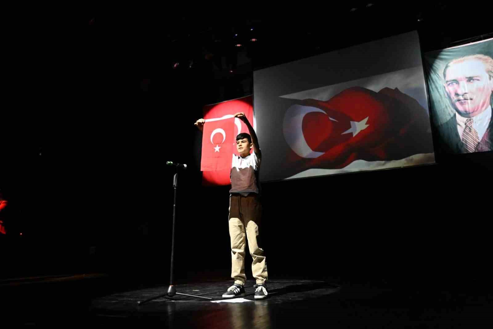 Milli eğitim müdüründen ibretlik uyarı:
