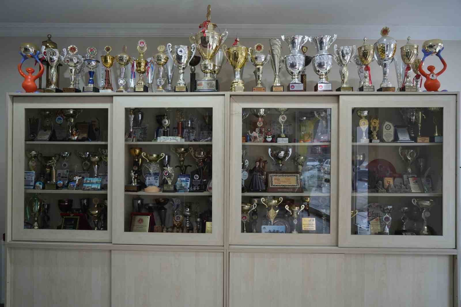 Milli karateci Eray Şamdan veda kararının perde arkasını anlattı
