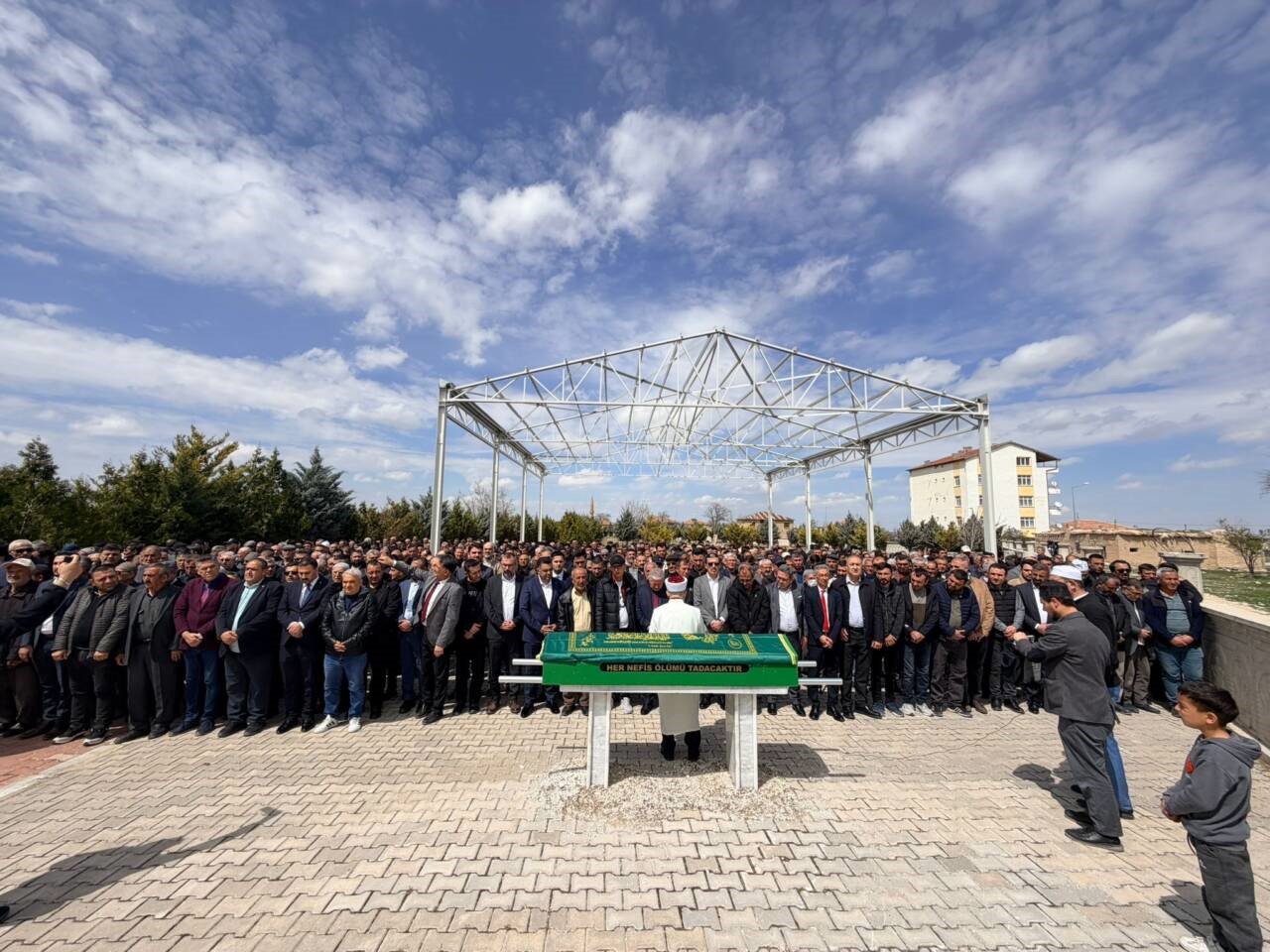 Milli maçta hayatını kaybeden kameraman son yolculuğuna uğurlandı
