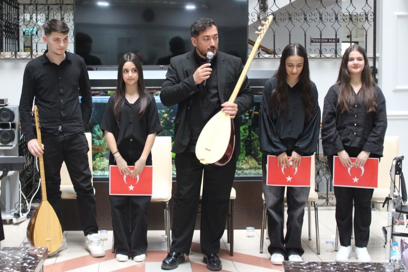 Milli ruh okul duvarlarını aşıp gönüllere dokunuyor
