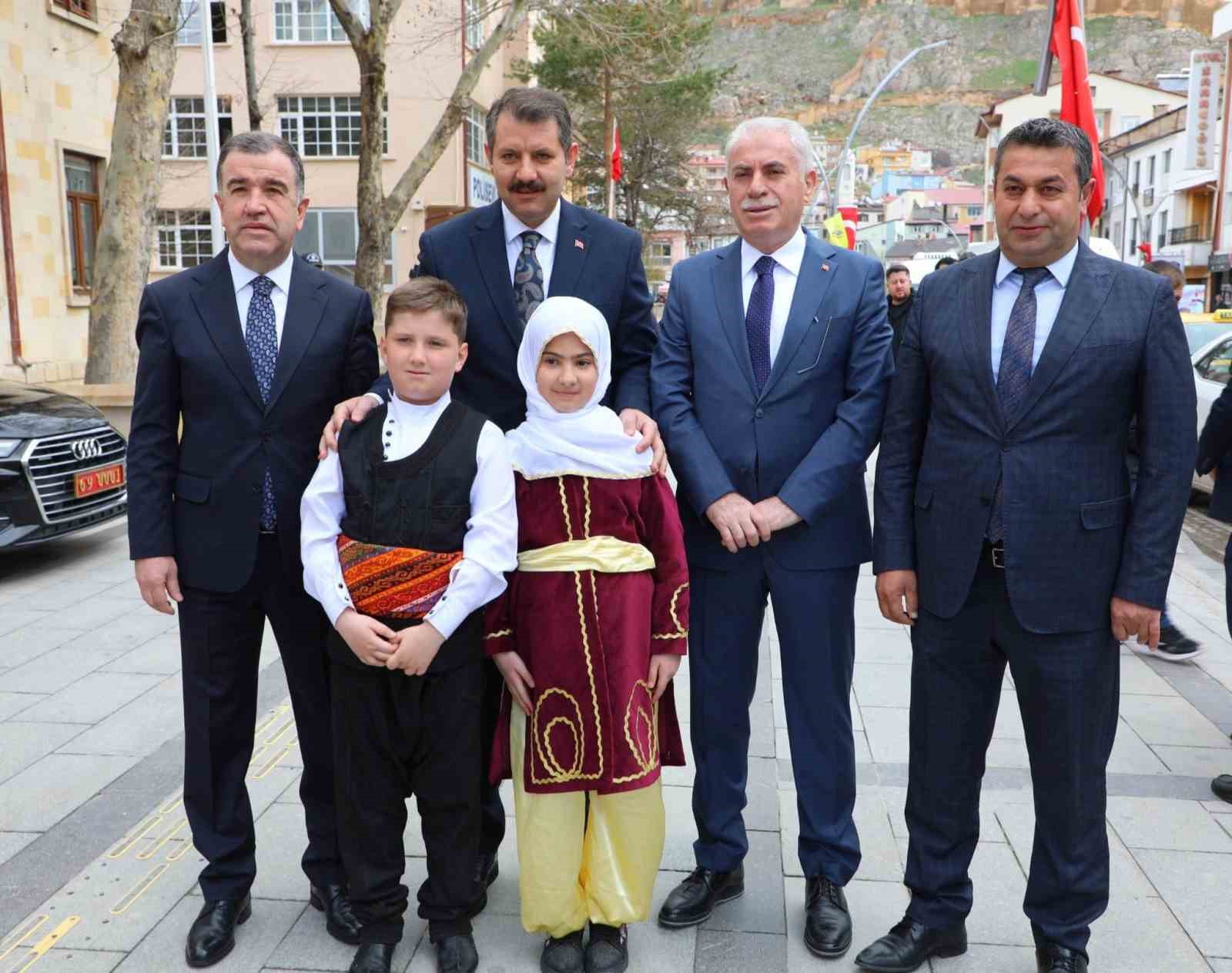 Milli Savunma Bakan Yardımcısı Ayhan’dan memleketi Bayburt’a ziyaret
