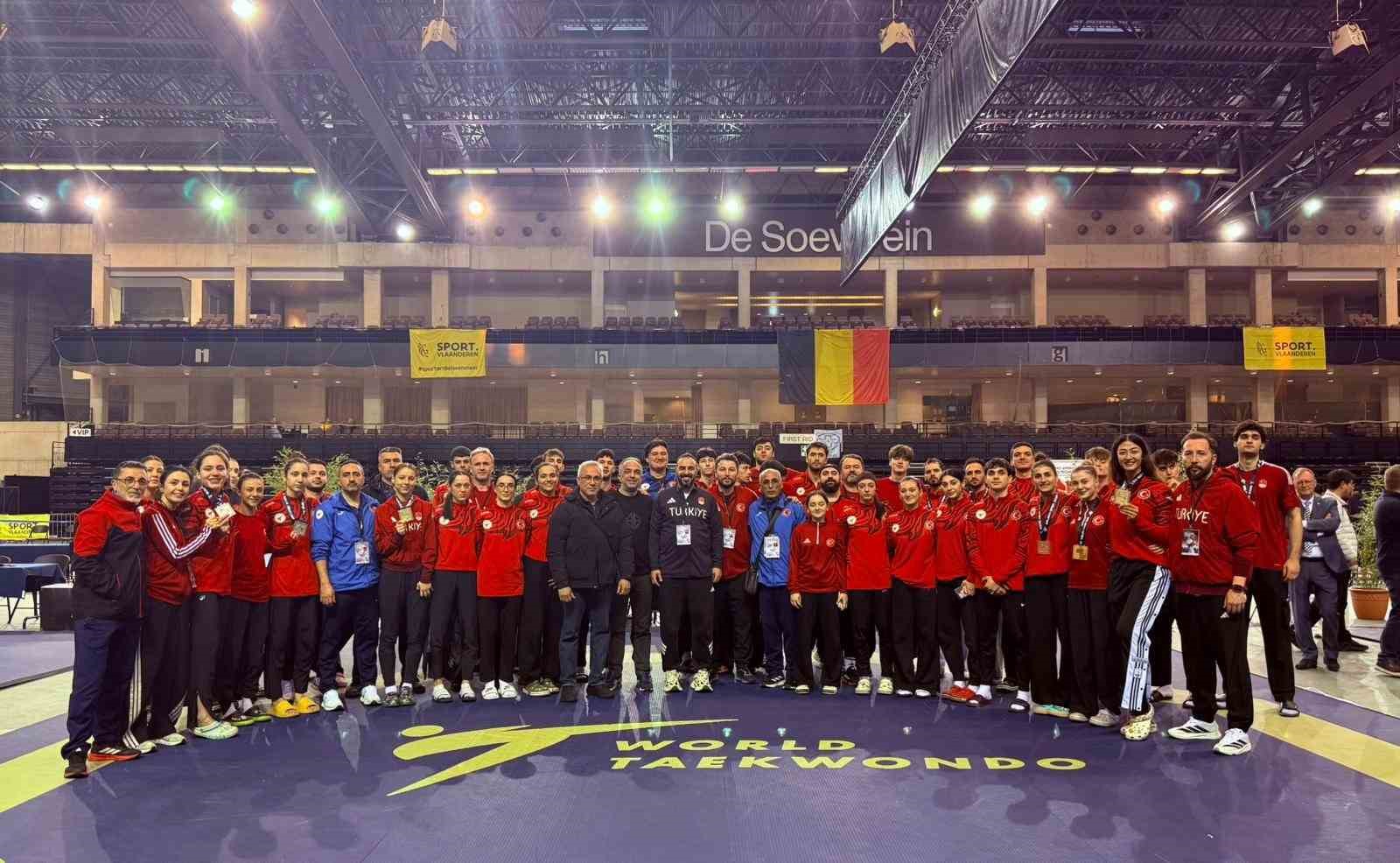 Milli taekwondoculardan Belçika’da 30 madalya birden
Milli taekwondoculardan Belçika’da 30 madalya birden