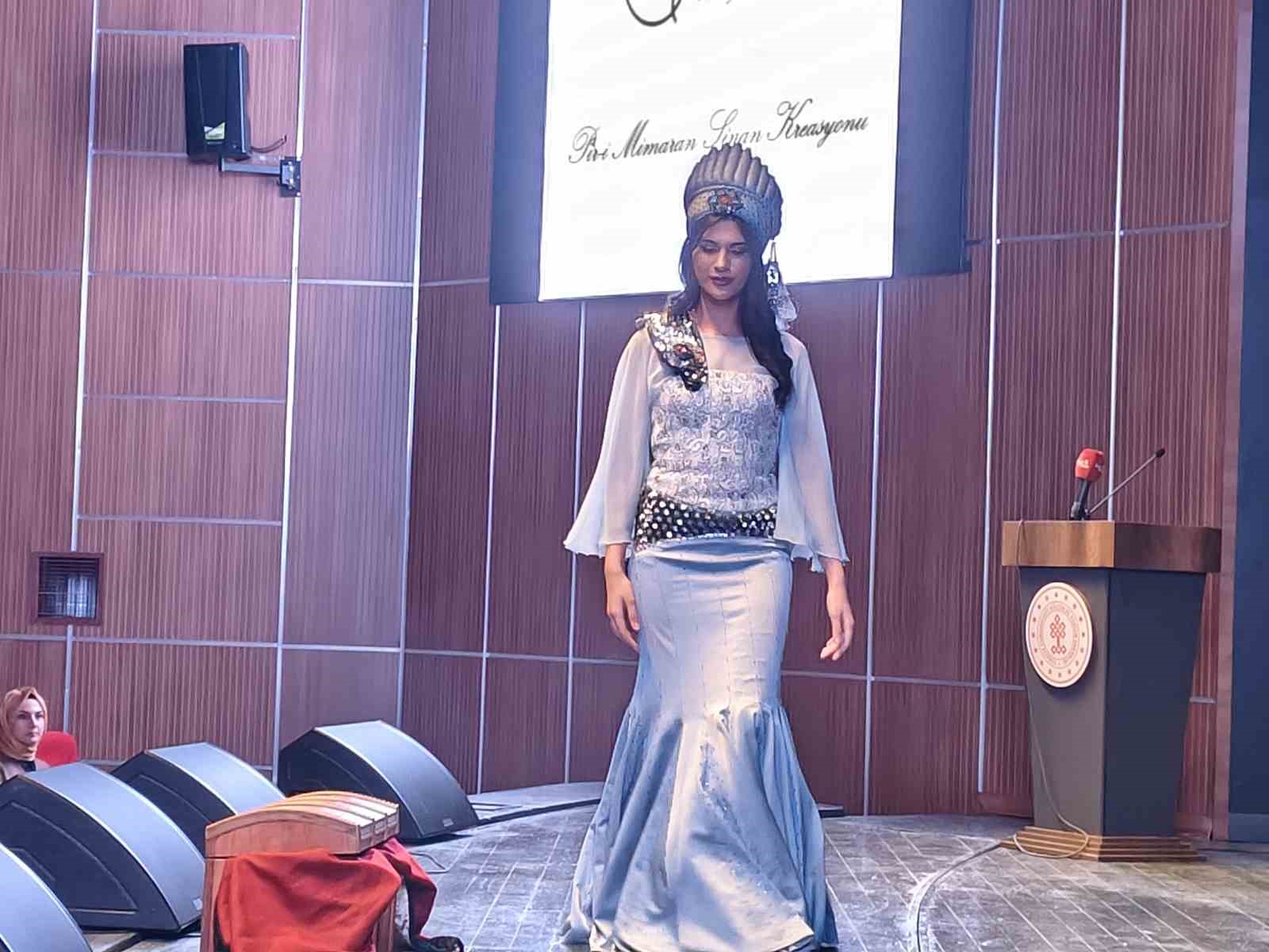 Mimar Sinan’ın eserleri kıyafetlere döküldü
