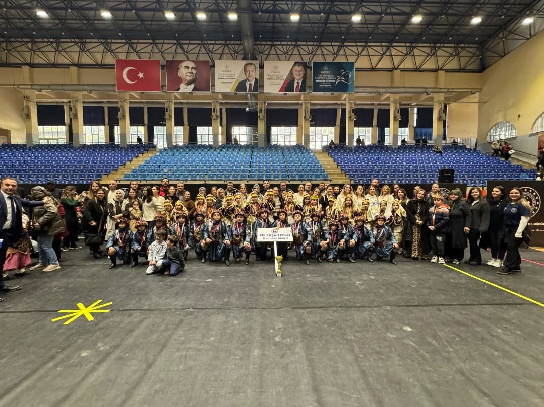 Minik efeler birincilik için yarıştı
