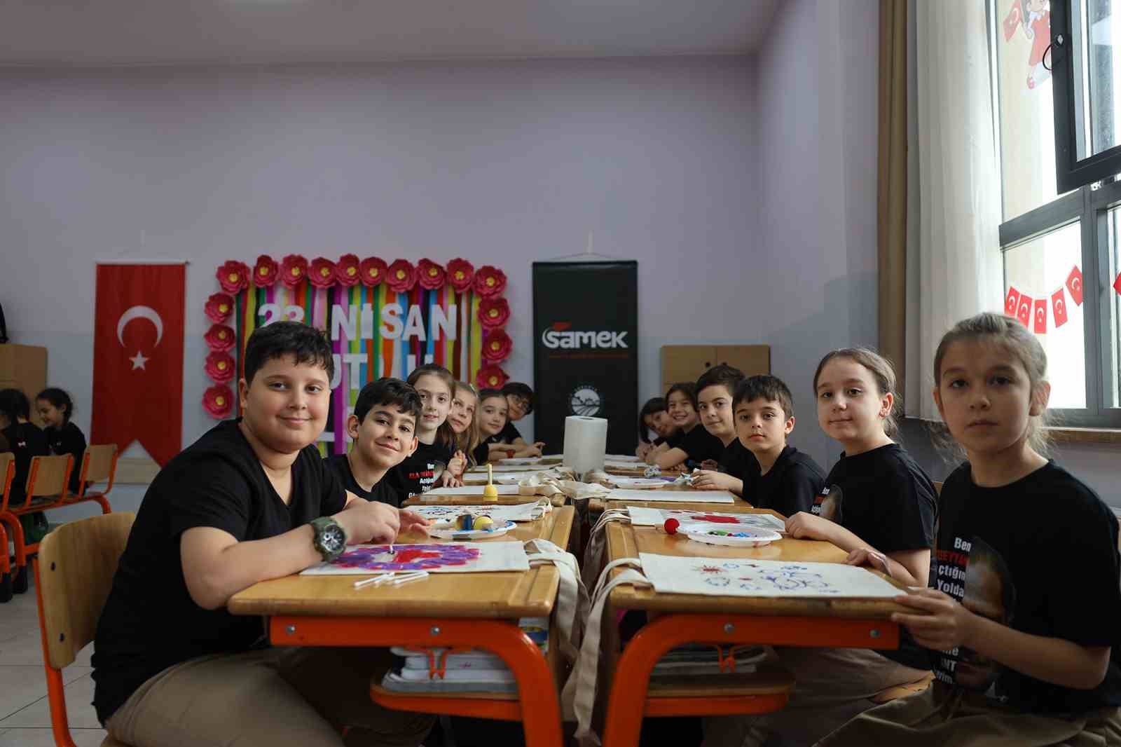 Minik öğrenciler için 23 Nisan temalı sanat atölyesi düzenlendi
