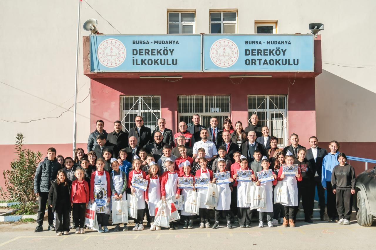 Minik Şeflerle Zeytinli Tarifler’in ilk durağı Dereköy İlköğretim Okulu oldu
