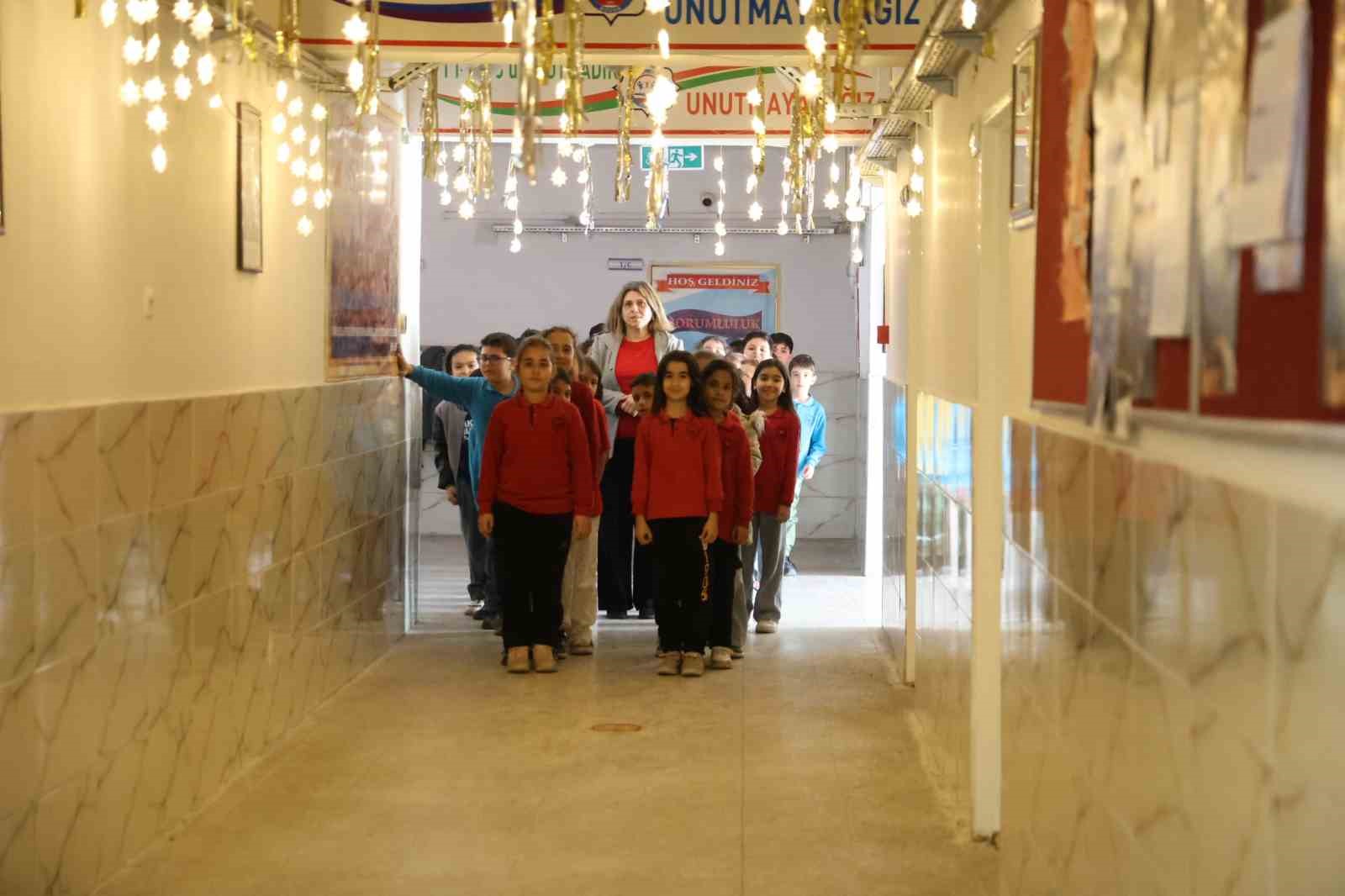 Minik yüreklerden büyük dayanışma
Minik yüreklerden büyük dayanışma