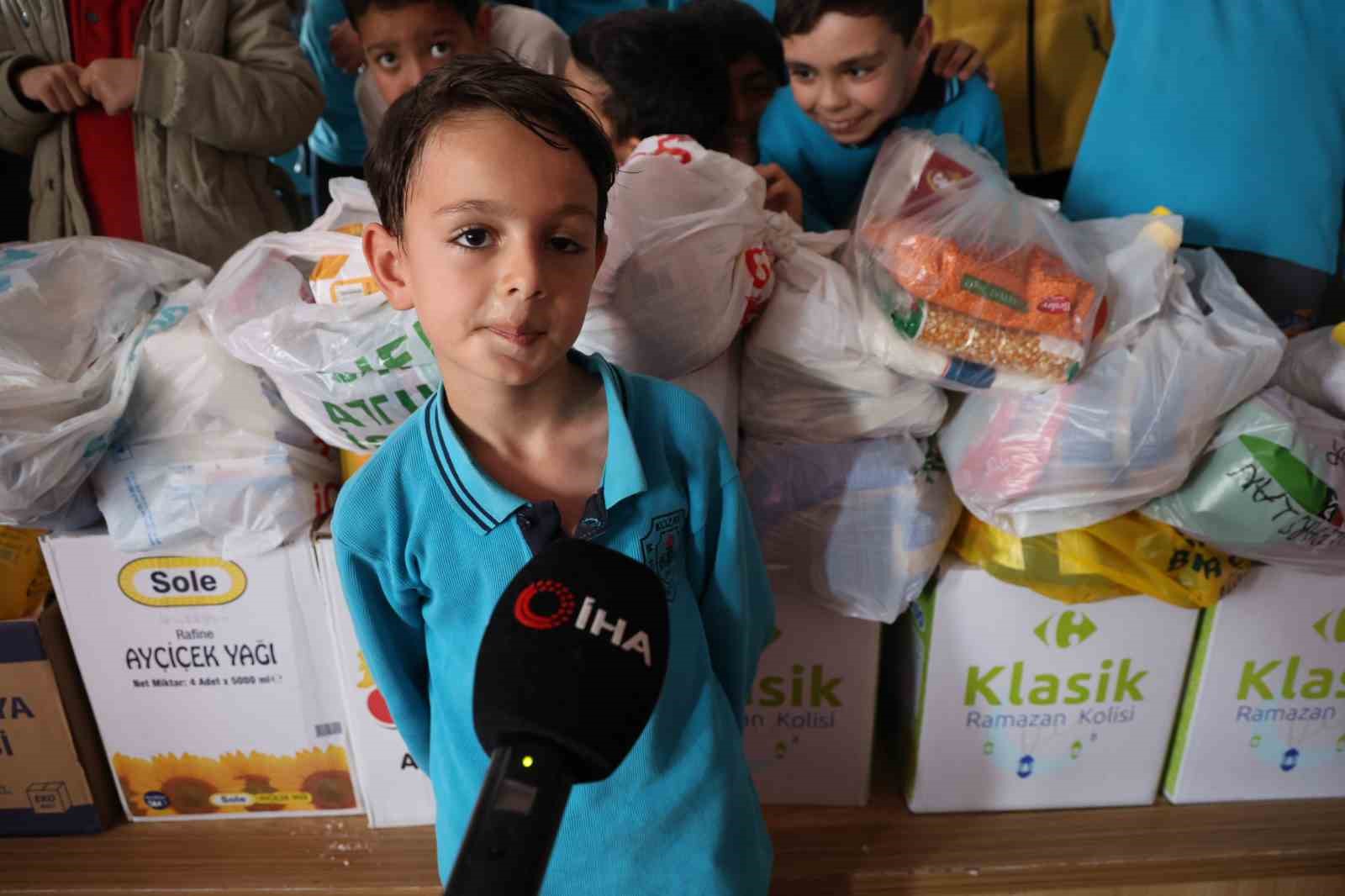 Minik yüreklerden büyük dayanışma
Minik yüreklerden büyük dayanışma