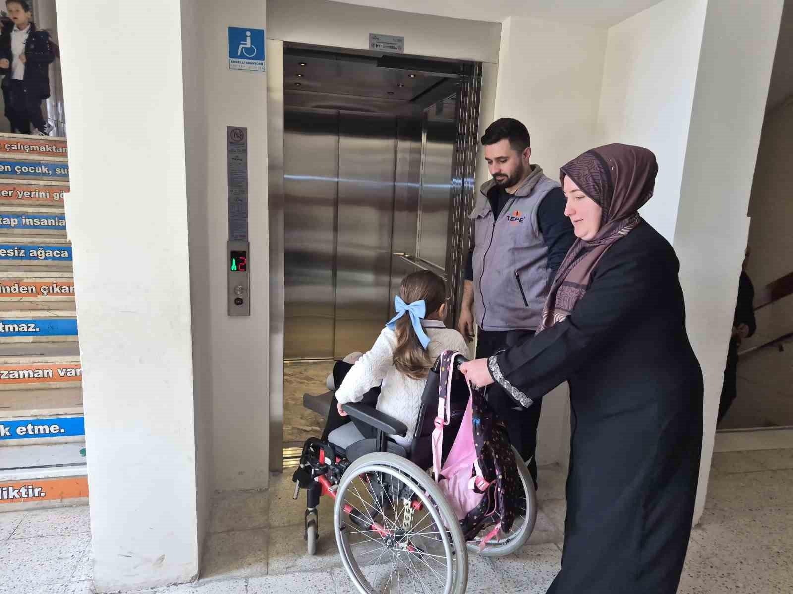 Minik Zeynep için eğitim artık daha rahat
Minik Zeynep için eğitim artık daha rahat