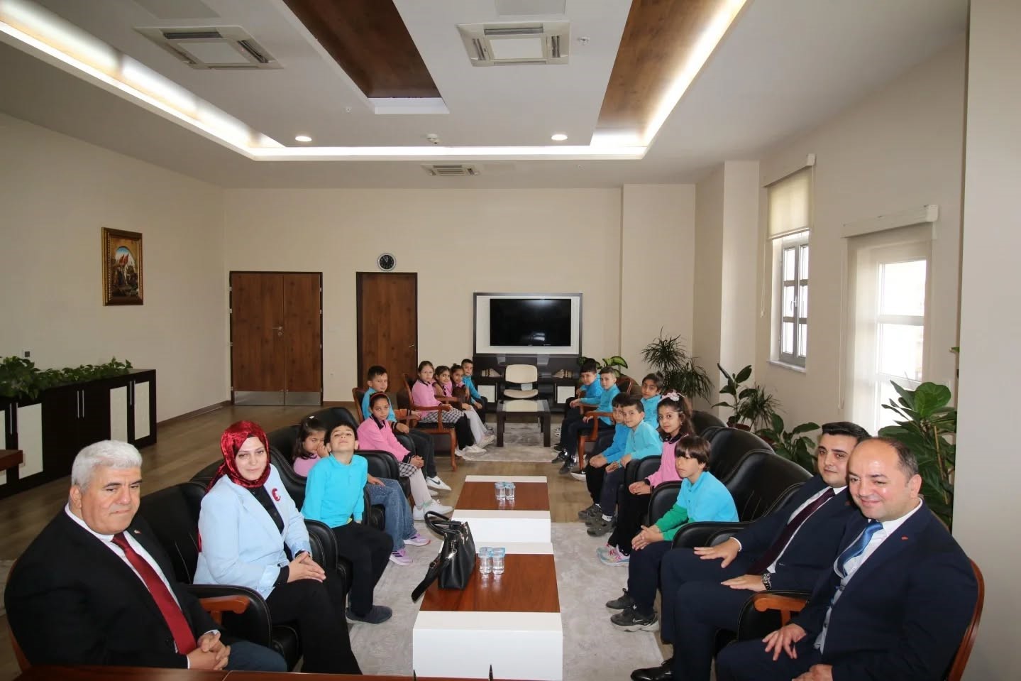 Minikler Kaymakamlıkta kamu yönetimini yerinde öğrendi
