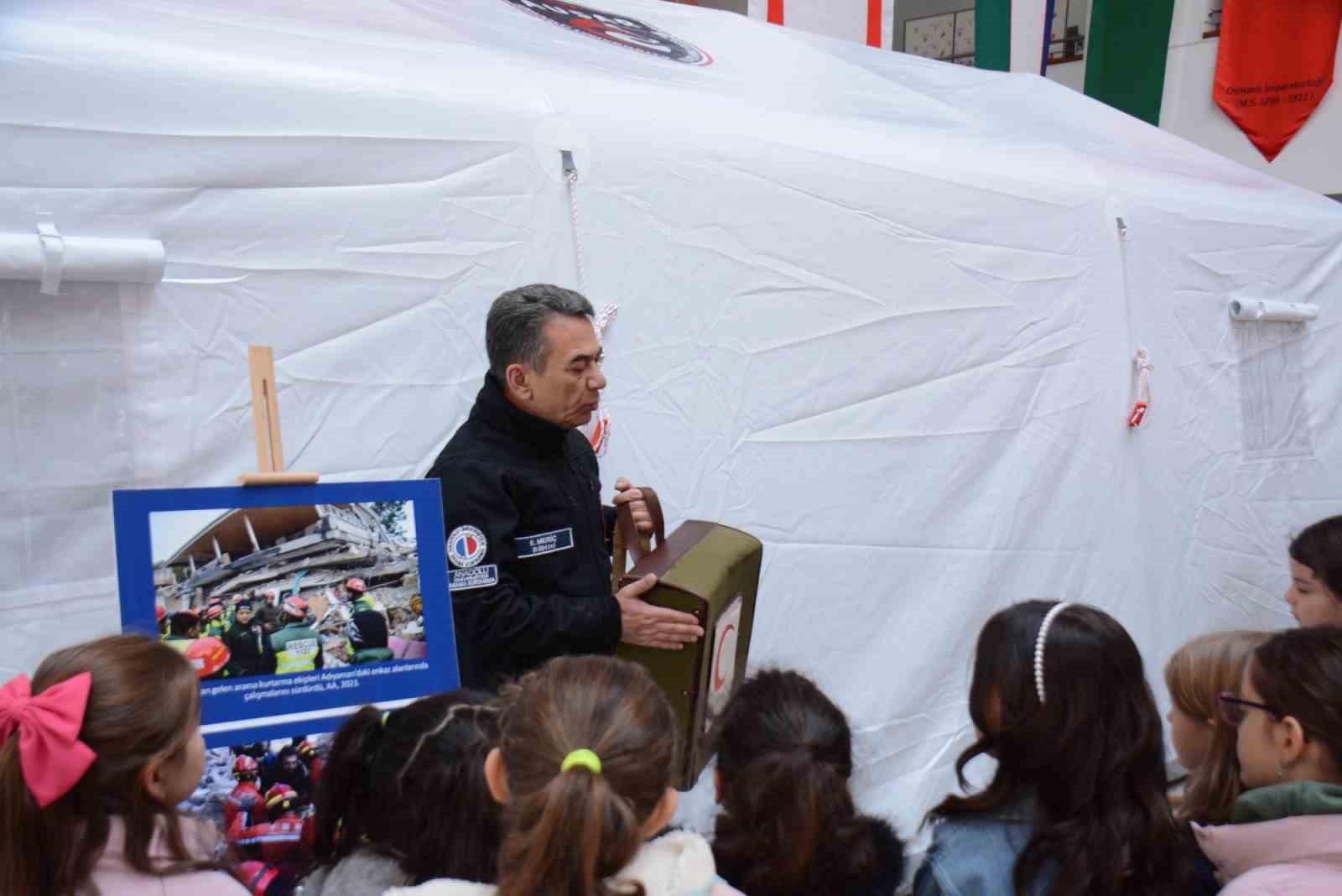 Miniklere afet bilinci aşılandı
