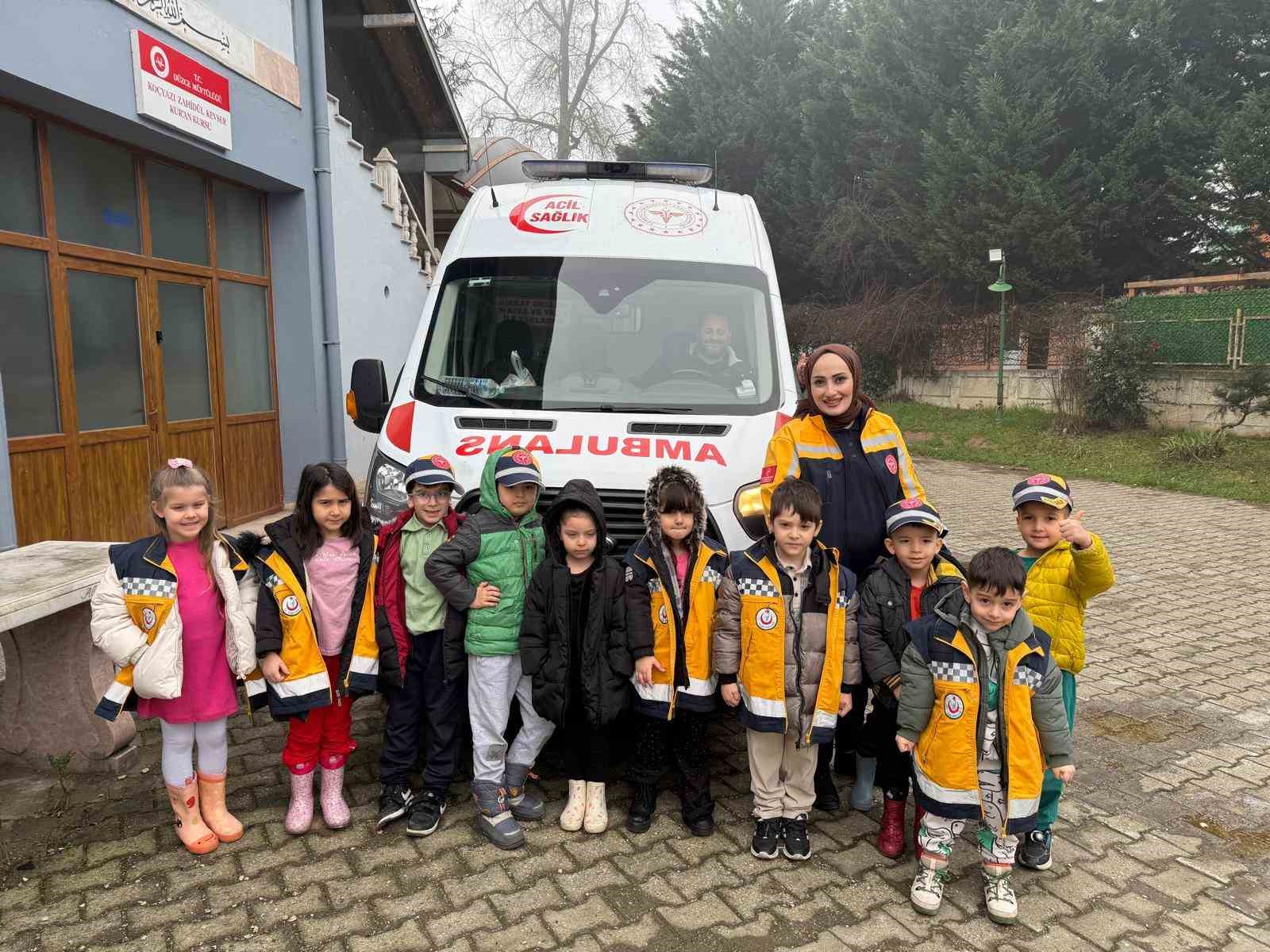 Minilere ağız ve diş sağlığı eğitimi
