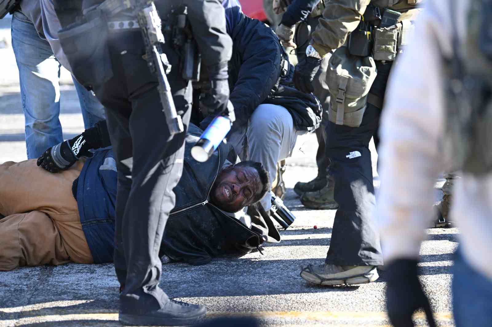 Minneapolis’te ICE tarafından vurularak öldürülen kişinin kimliği açıklandı
Minneapolis’te ICE tarafından vurularak öldürülen kişinin kimliği açıklandı