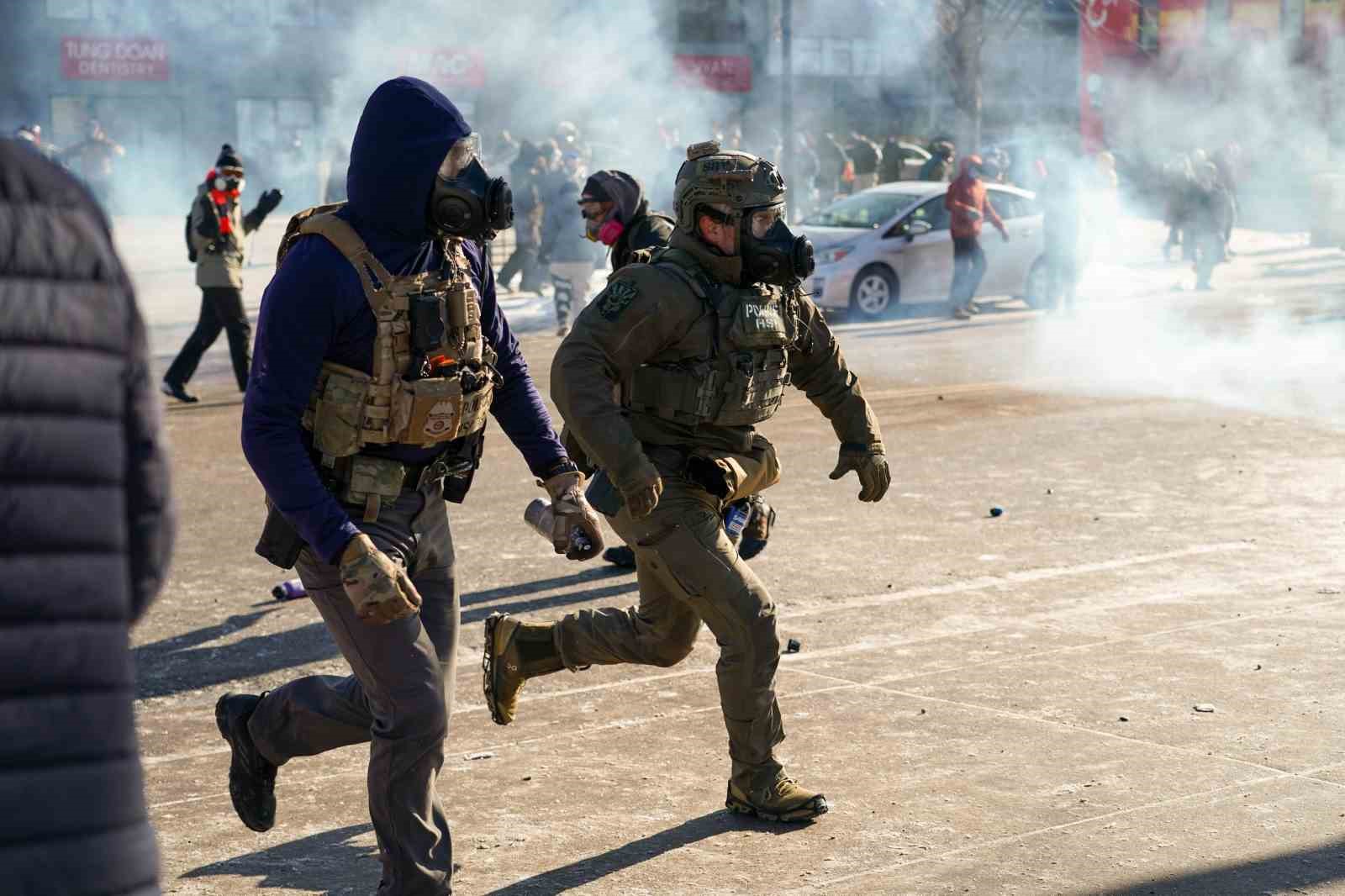 Minneapolis’te ICE tarafından vurularak öldürülen kişinin kimliği açıklandı
Minneapolis’te ICE tarafından vurularak öldürülen kişinin kimliği açıklandı