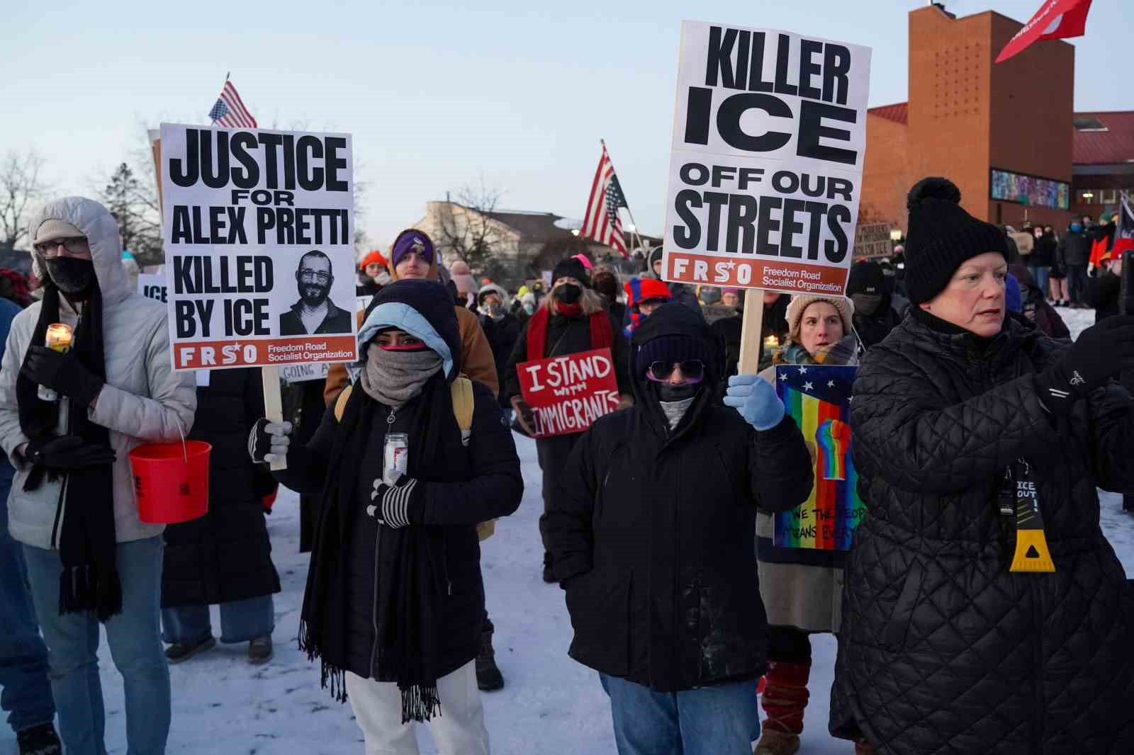 Minneapolis’te ICE tarafından vurularak öldürülen kişinin kimliği açıklandı
Minneapolis’te ICE tarafından vurularak öldürülen kişinin kimliği açıklandı
