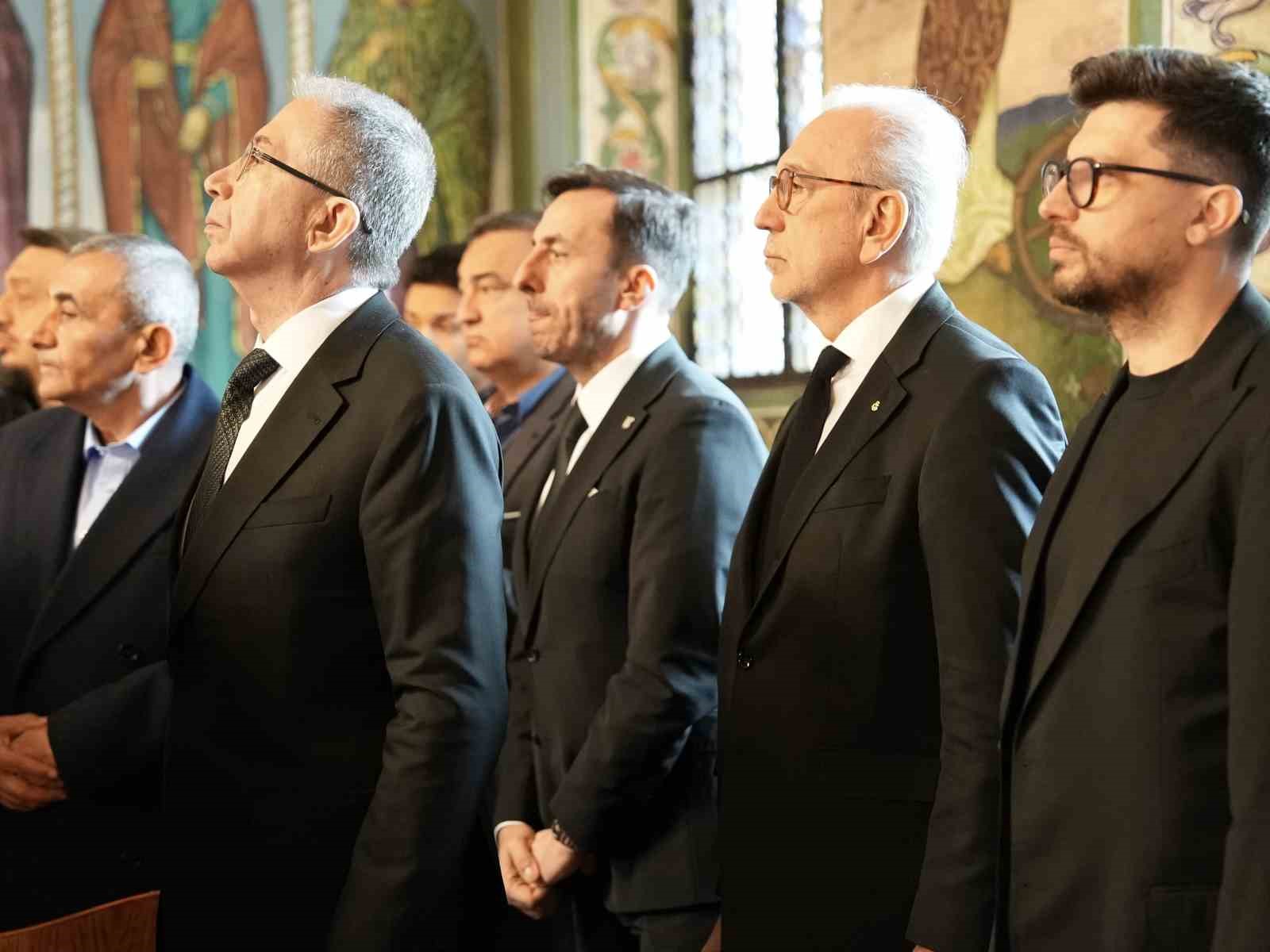 Mircea Lucescu son yolculuğuna uğurlandı
