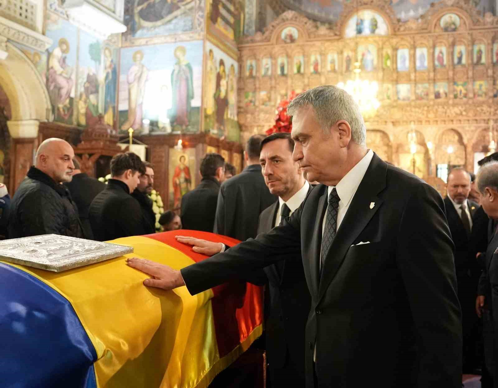 Mircea Lucescu son yolculuğuna uğurlandı
