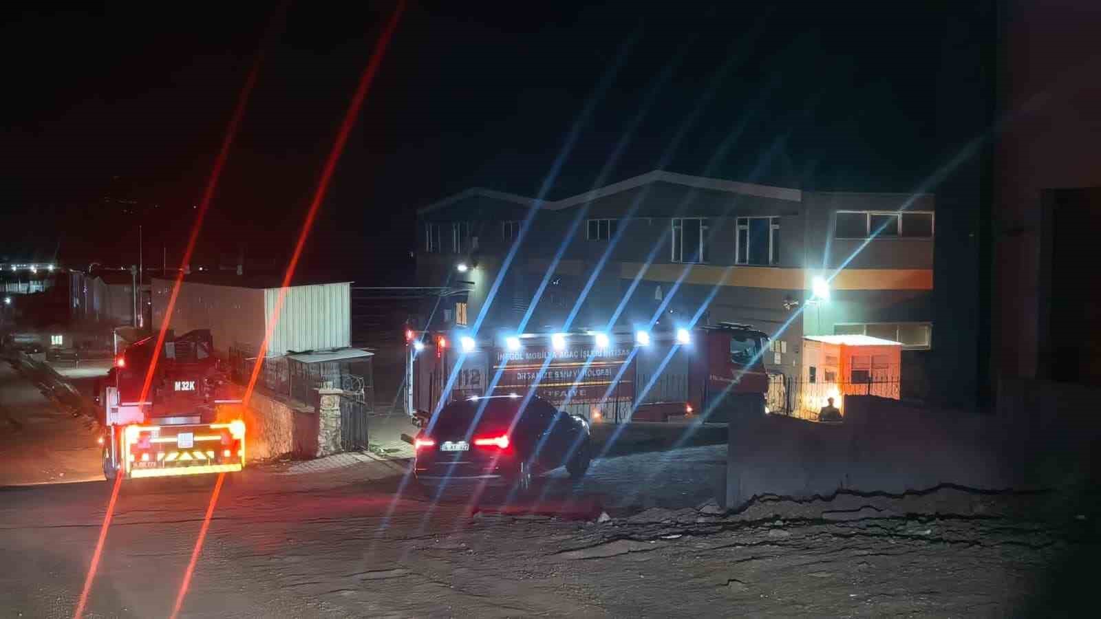 Mobilya fabrikasında feci kaza: Talaş silosuna düşen işçi hayatını kaybetti
