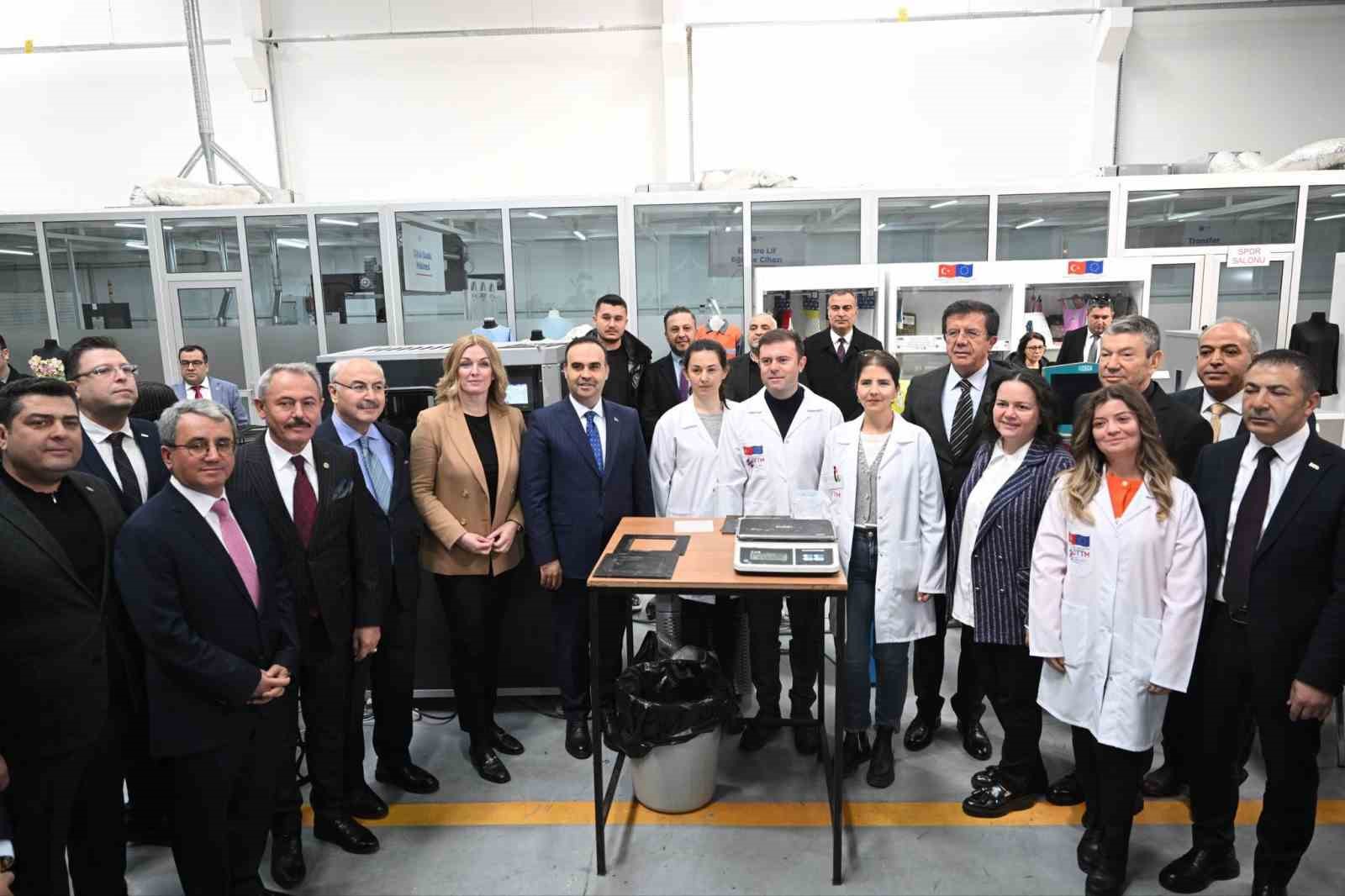 Model Fabrika ile kapasite yüzde 48 artarken, yapılan yatırımlar sadece 5 ayda geri dönüyor
Model Fabrika ile kapasite yüzde 48 artarken, yapılan yatırımlar sadece 5 ayda geri dönüyor