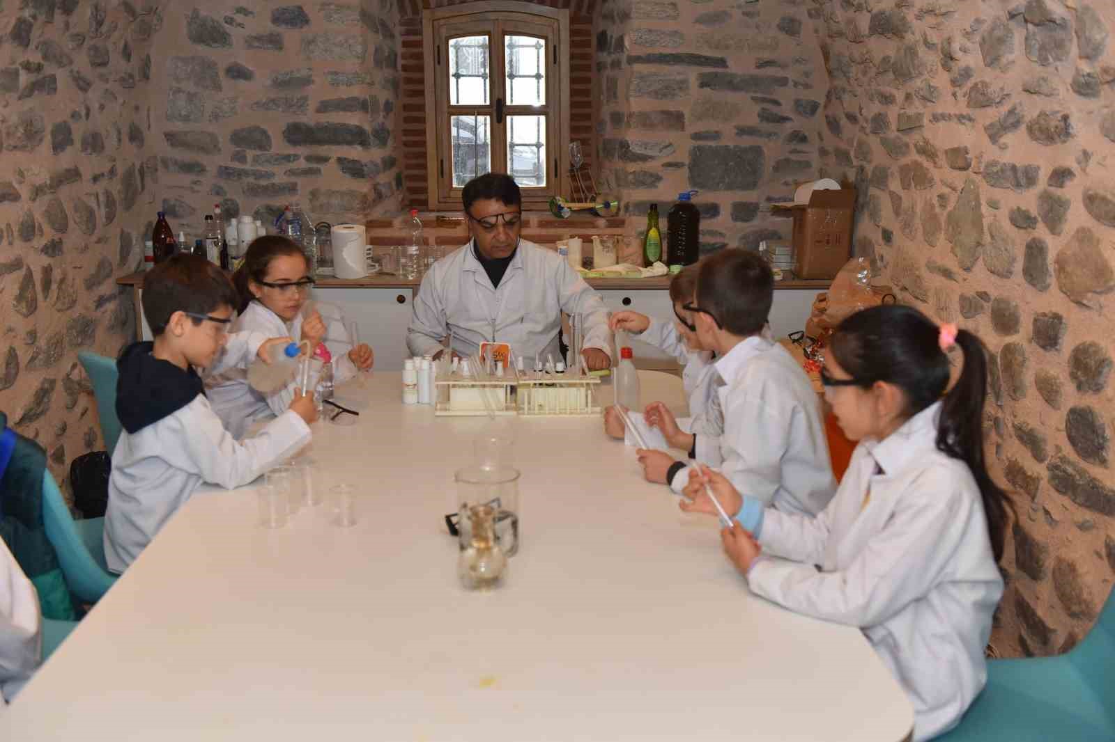 Molla Yegan Çocuk Üniversitesi’nde yeni dönem başlıyor
