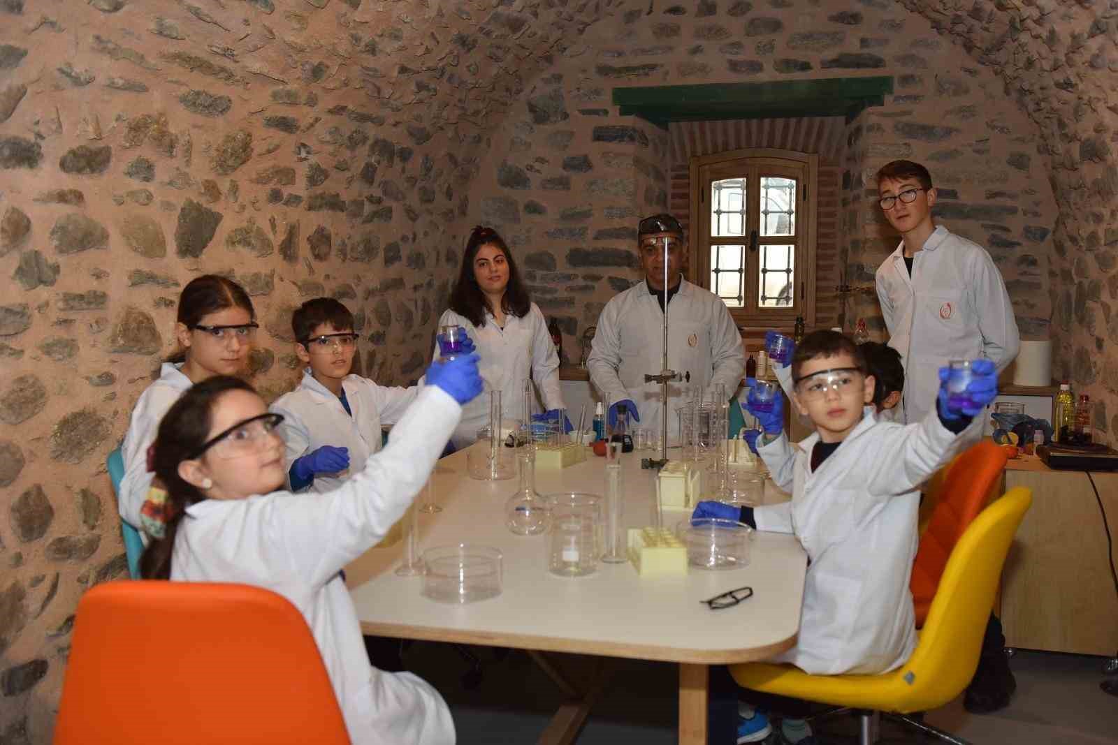 Molla Yegan Çocuk Üniversitesi’ne yoğun ilgi
