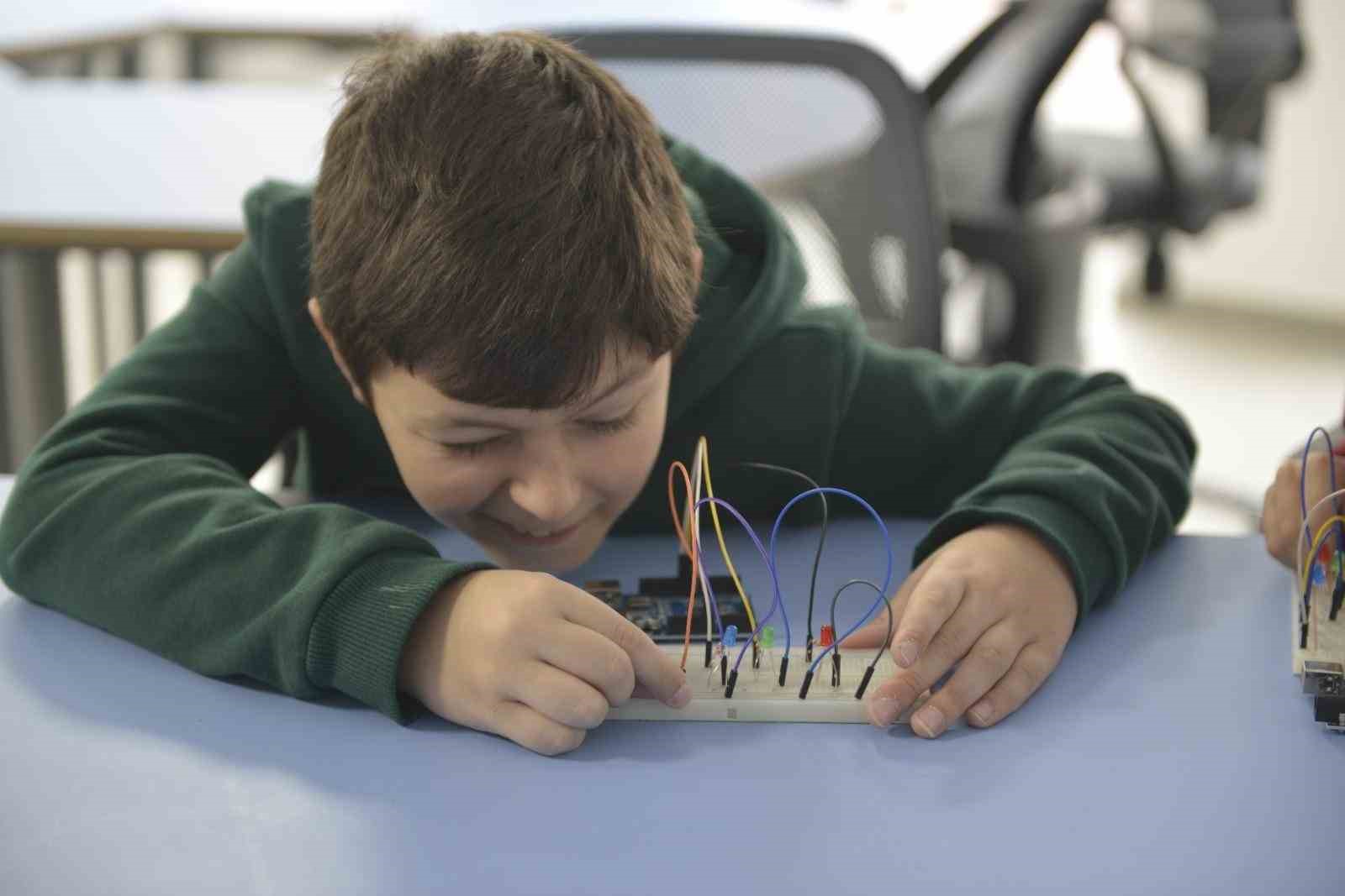 Molla Yegan Çocuk Üniversitesi’ne yoğun ilgi
