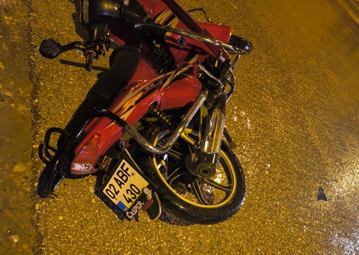 Motosiklet ile otomobil çarpıştı: 1 yaralı
