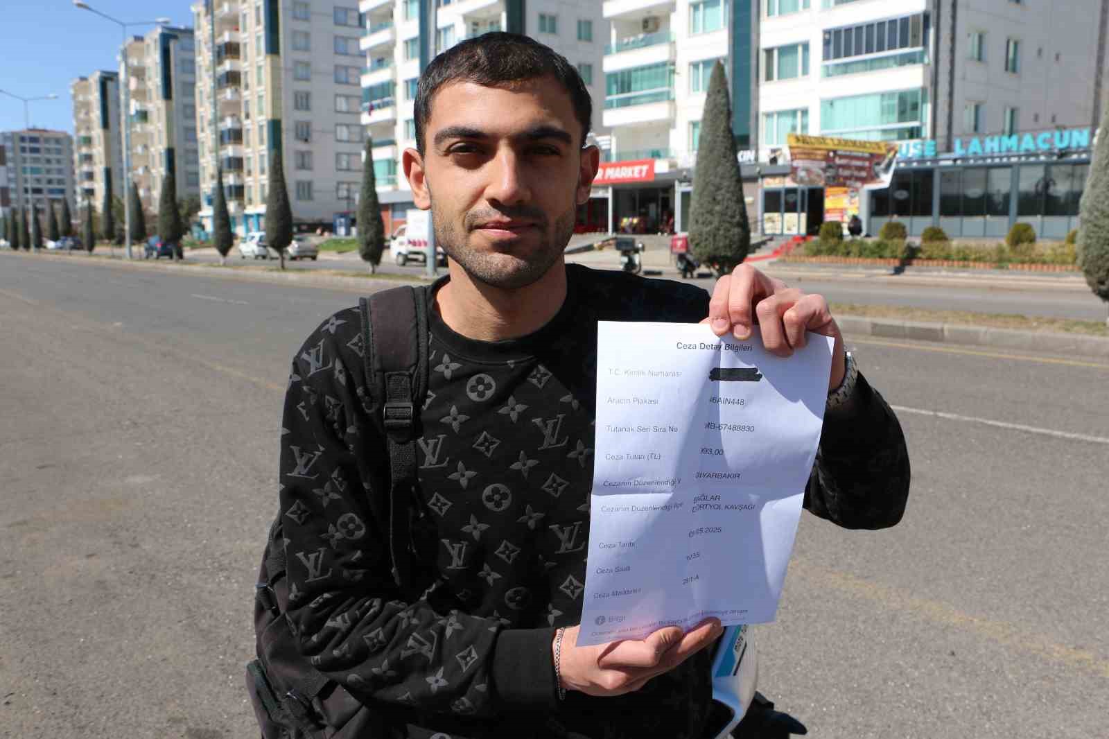 Motosiklet sürücüsüne ’emniyet kemeri takmamak’ cezası
