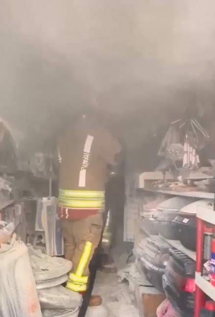Motosiklet tamirhanesinde çıkan yangın söndürüldü
