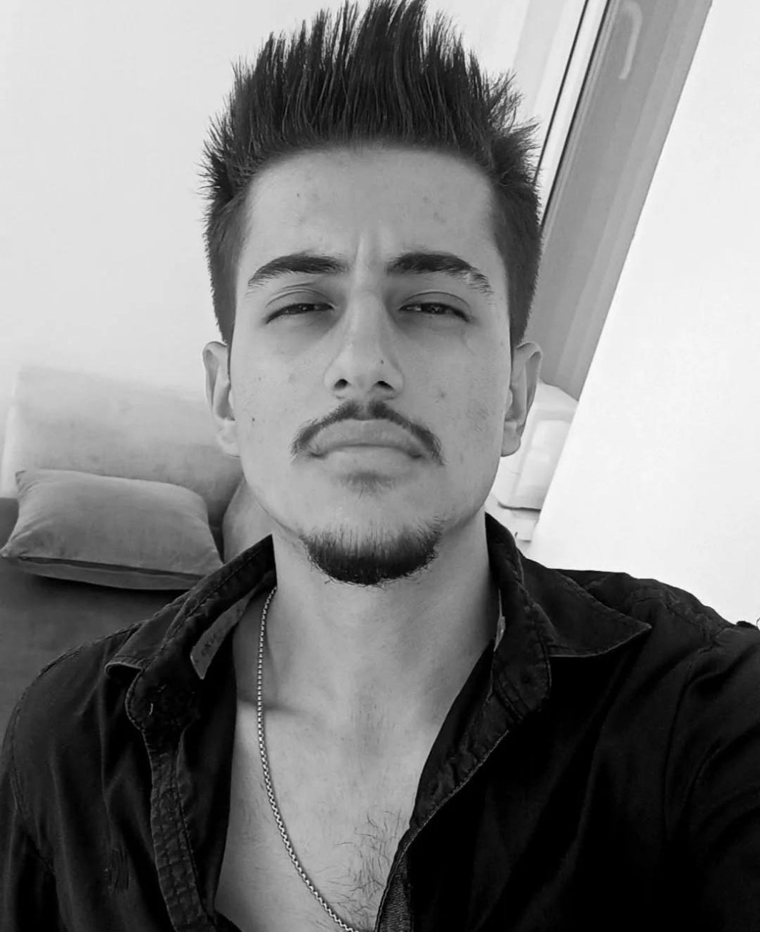 Motosikletli genç trafik kazasında hayatını kaybetti
