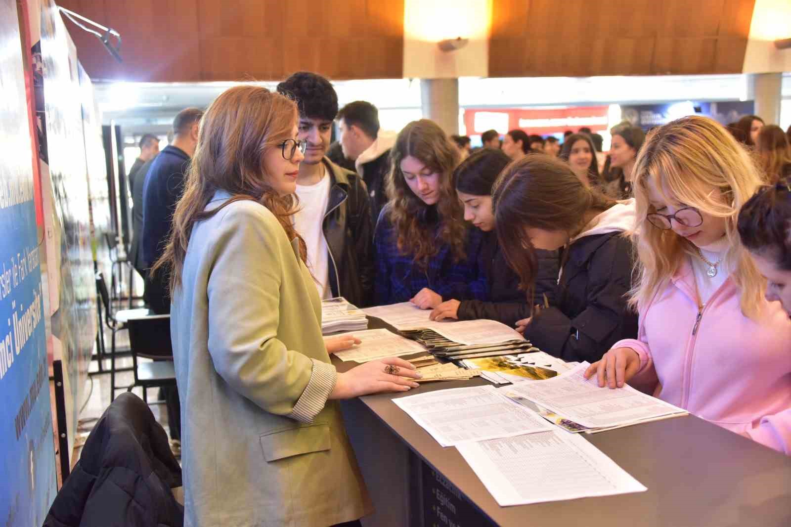 MSKÜ, "Üniversite tanıtım günlerinde geleceğin üniversitelileriyle buluştu
