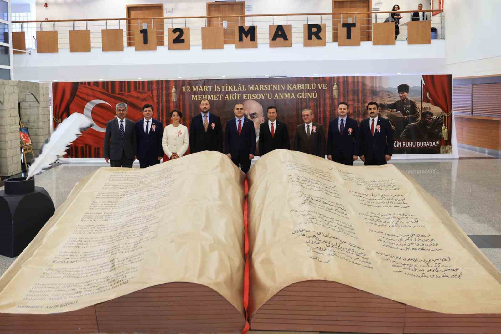 MTK Koleji’nin Fuaye Sergisi Resmi 12 Mart etkinliğine damga vurdu
