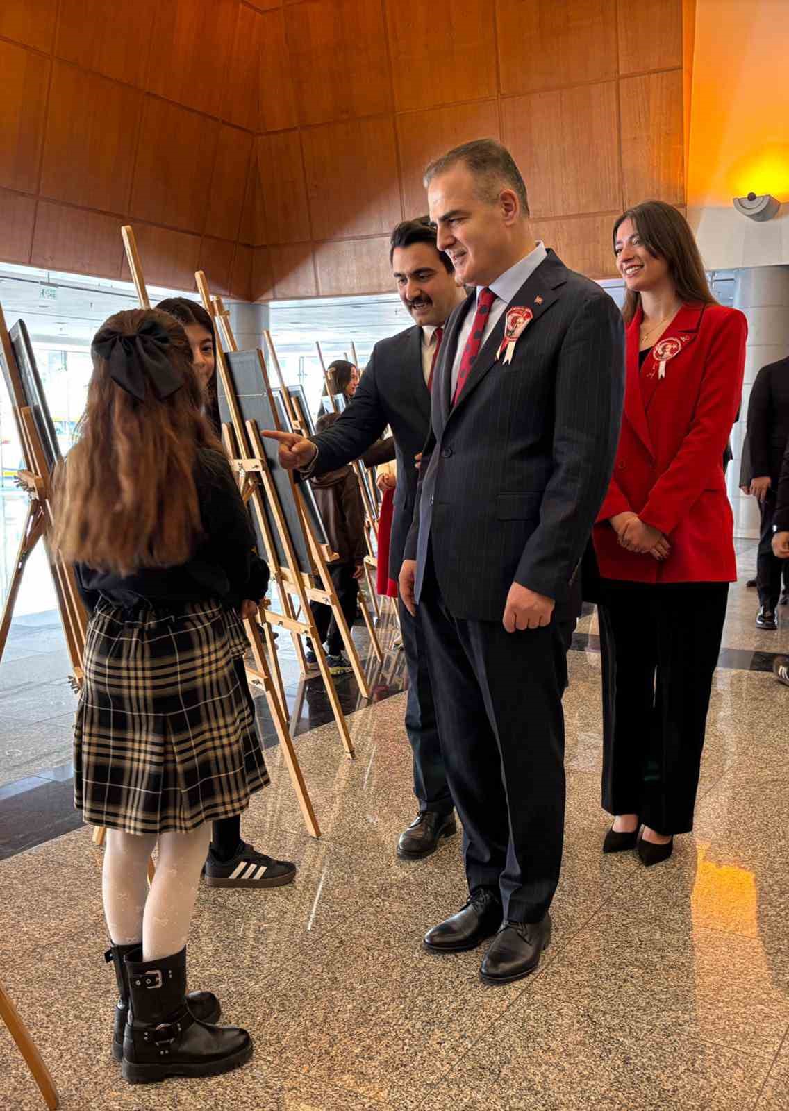 MTK Koleji’nin Fuaye Sergisi Resmi 12 Mart etkinliğine damga vurdu
