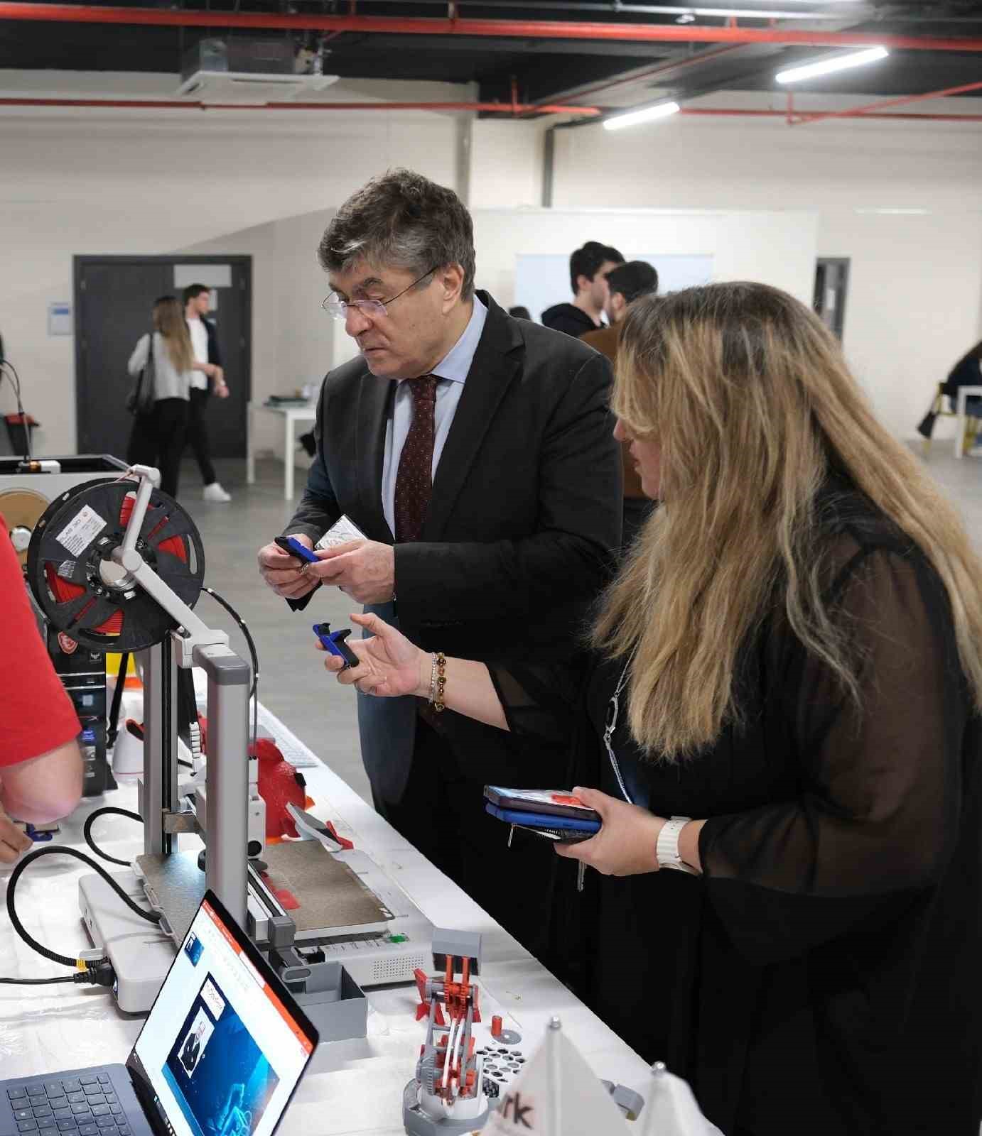 Mudanya Üniversitesi’nde gelecek konuşuldu
