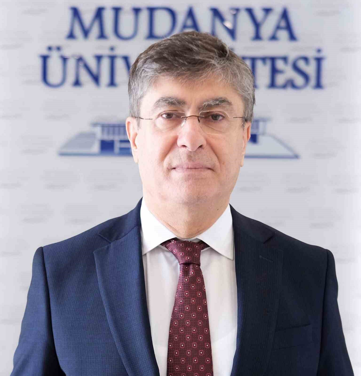 Mudanya Üniversitesi’nde yeni rektör Prof. Dr. Ahmet Kesik oldu
