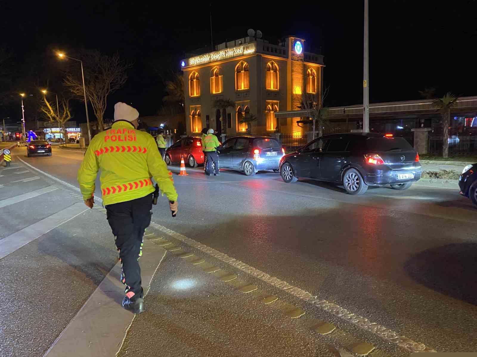 Mudanya’da trafikte huzur için gece denetimi
