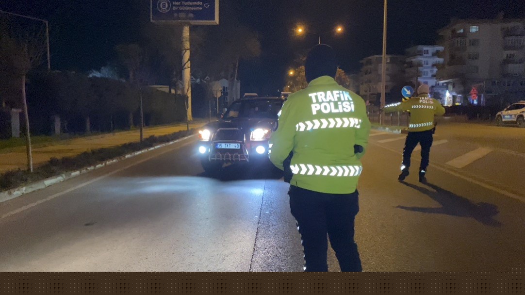 Mudanya’da trafikte huzur için gece denetimi
