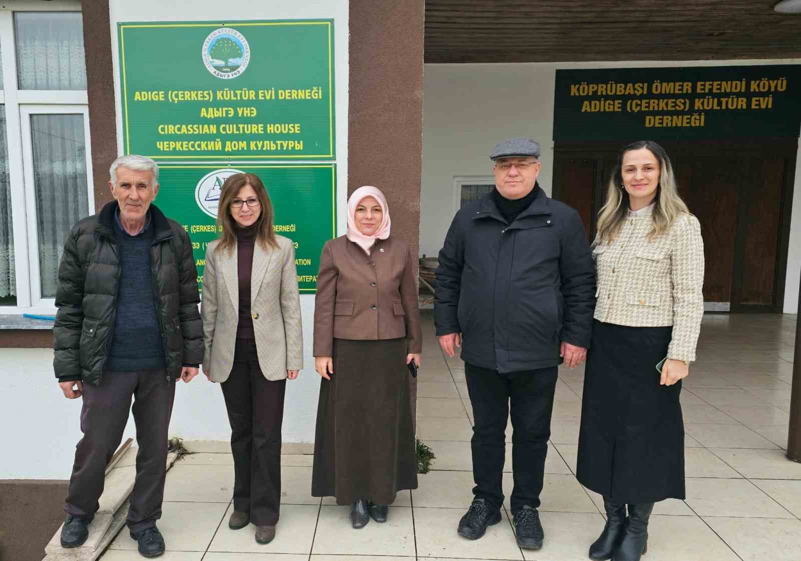 Müdürler kültür evini inceledi
