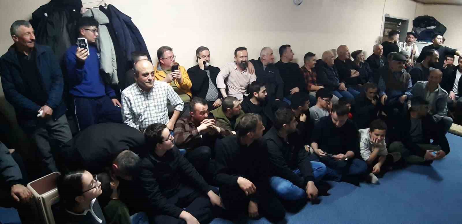 Mudurnu’da geleneksel ‘Birikme Gecesi’nde güldüren anlar
