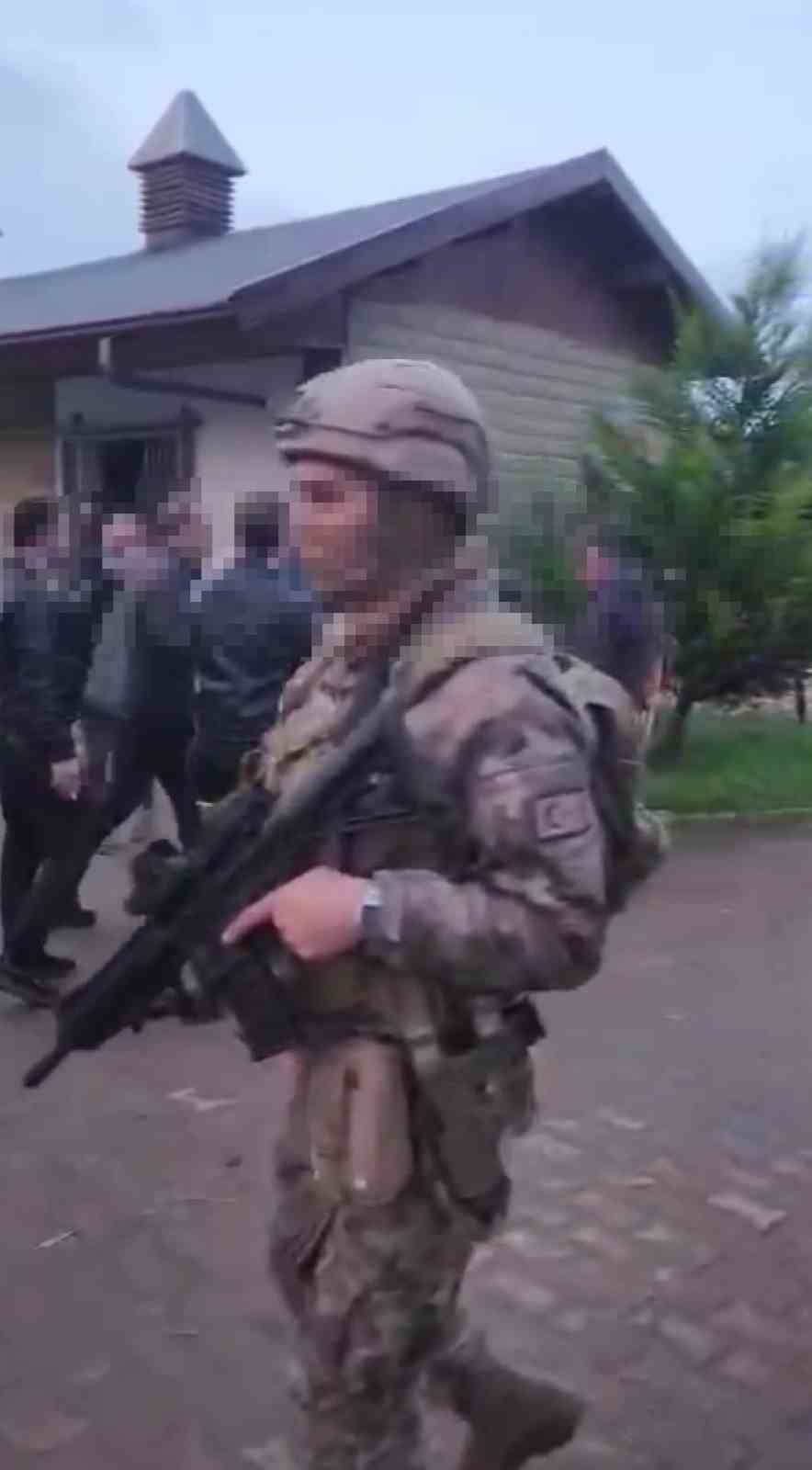 Müebbetlik firari saklandığı at çiftliğinde operasyonla yakalandı
