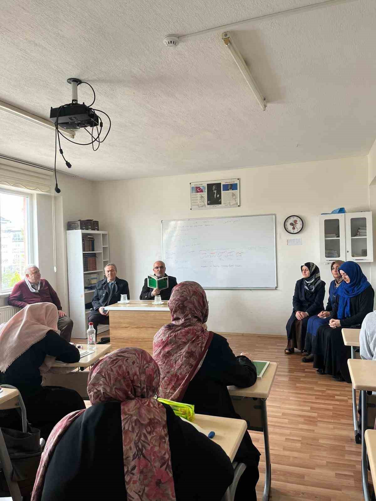 Müftü İmamoğlu: "Müslümanlar Kur’an-ı Kerim’i anlamalı ve hayatlarının merkezine almalı"
