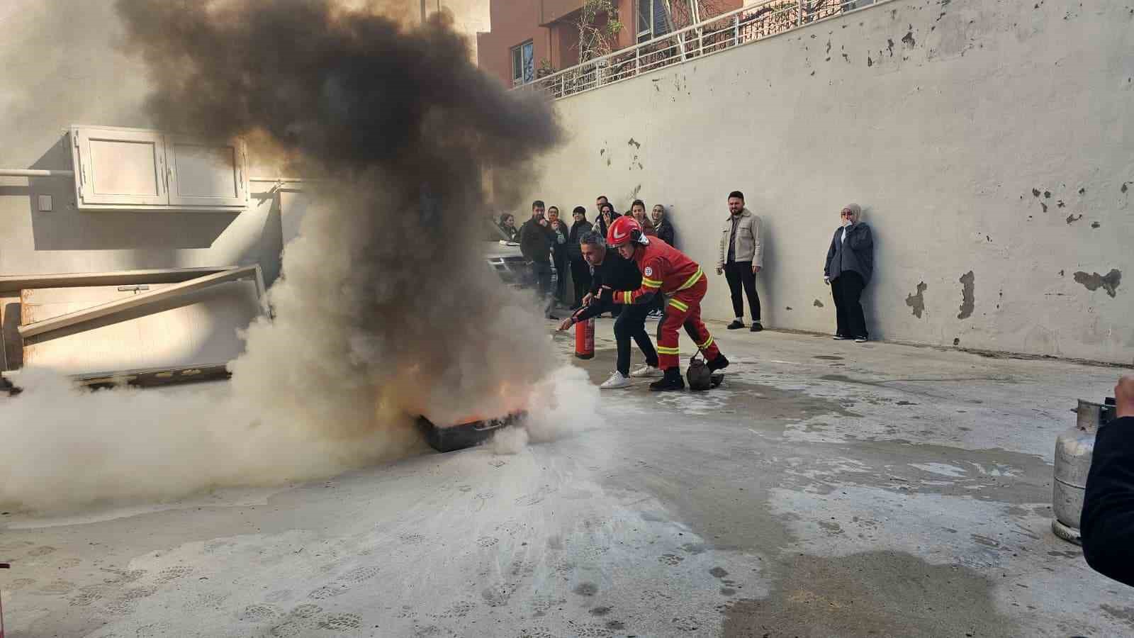 Muğla 112 personeline yangın eğitimi
