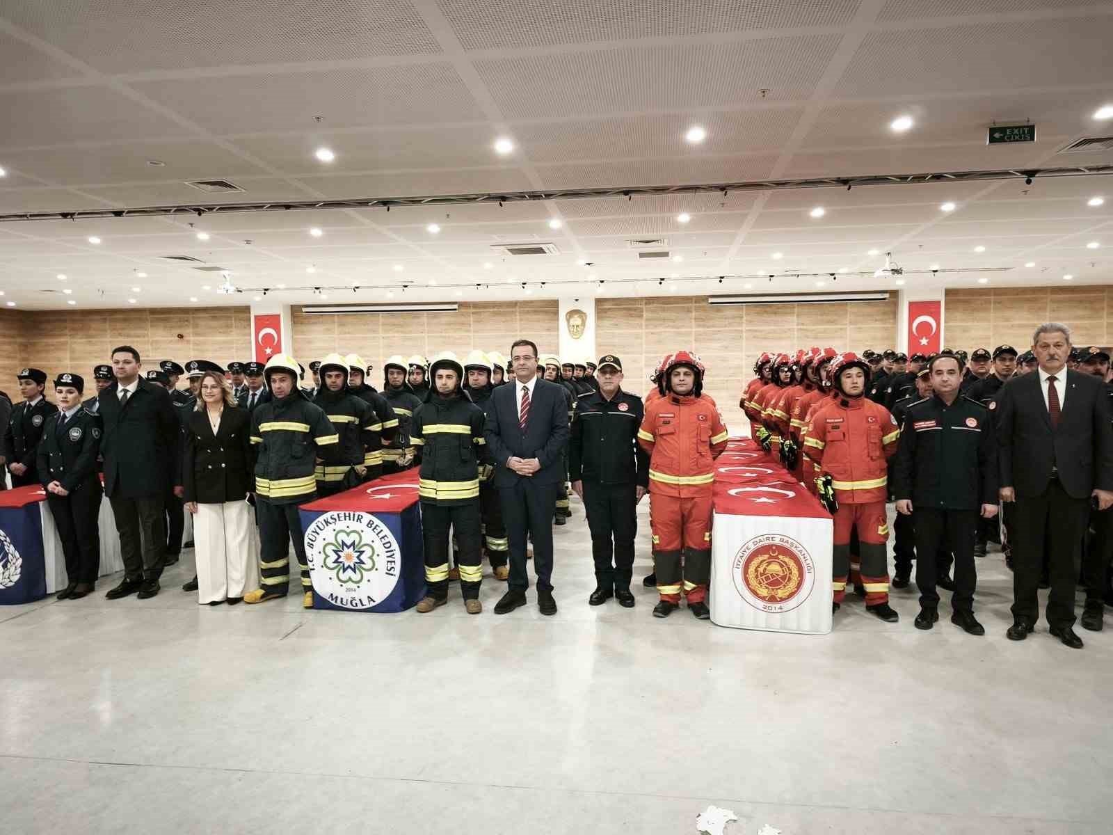 Muğla Büyükşehir Belediyesi’nde 100 yeni memur için yemin töreni düzenlendi
