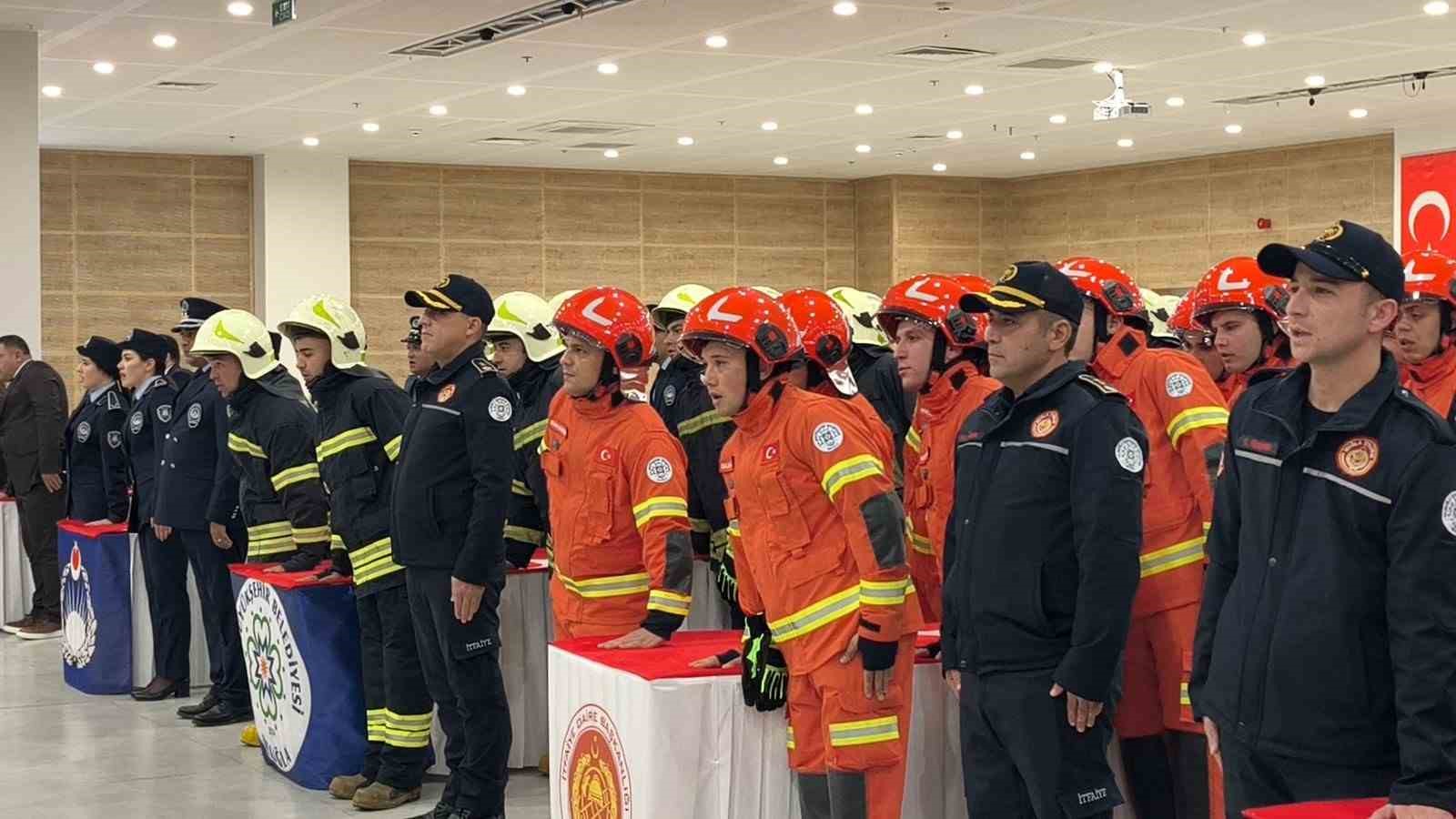 Muğla Büyükşehir Belediyesi’nde 100 yeni memur için yemin töreni düzenlendi
