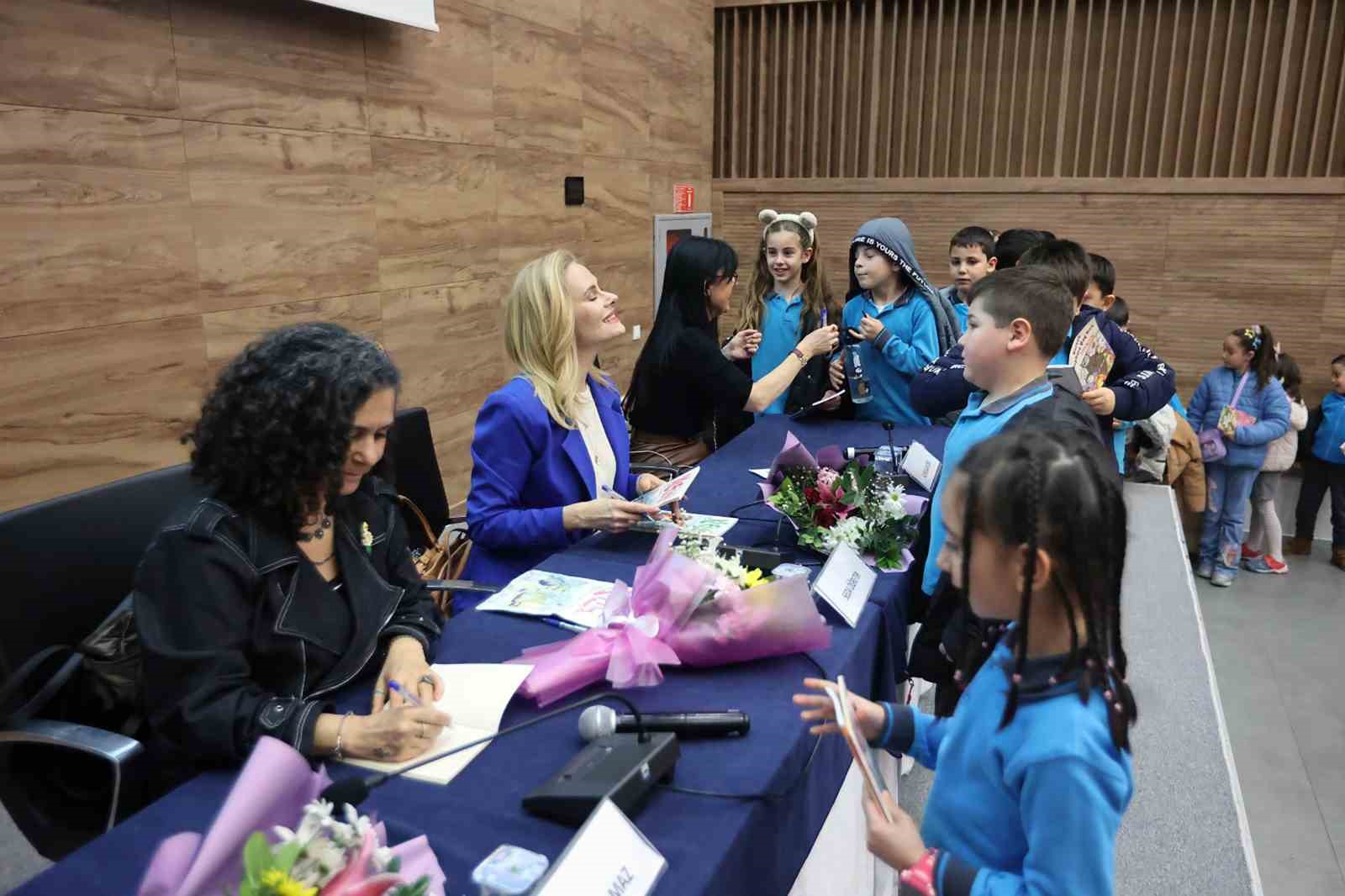 Muğla Büyükşehir’den çocukların hayaline dokunan buluşma
Muğla Büyükşehir’den çocukların hayaline dokunan buluşma