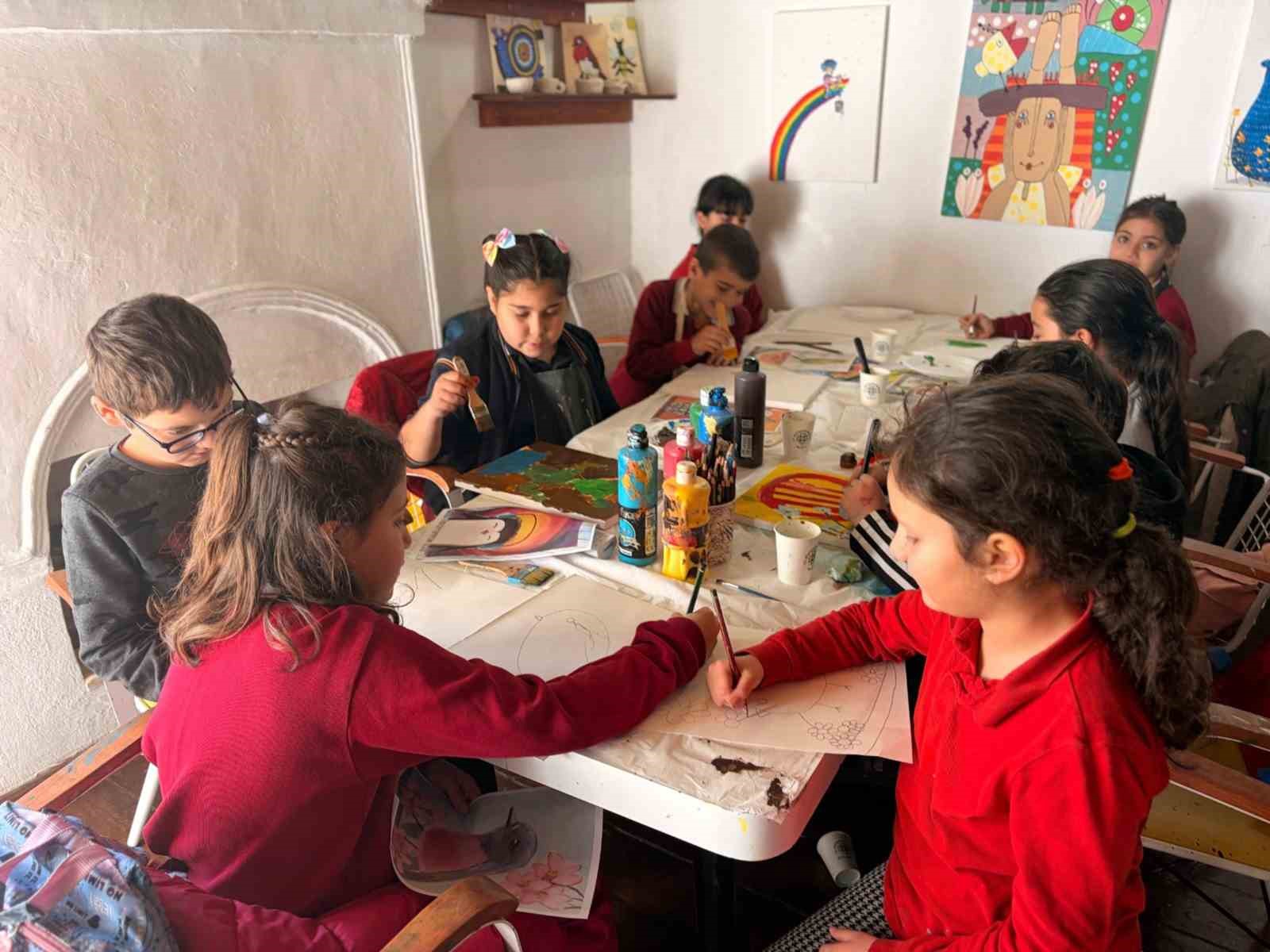 Muğla Büyükşehir’den her yaşa dokunan sosyal hizmet atölyeleri
